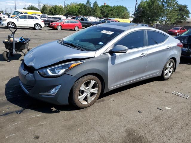 Sedans HYUNDAI ELANTRA 2016 Srebrny