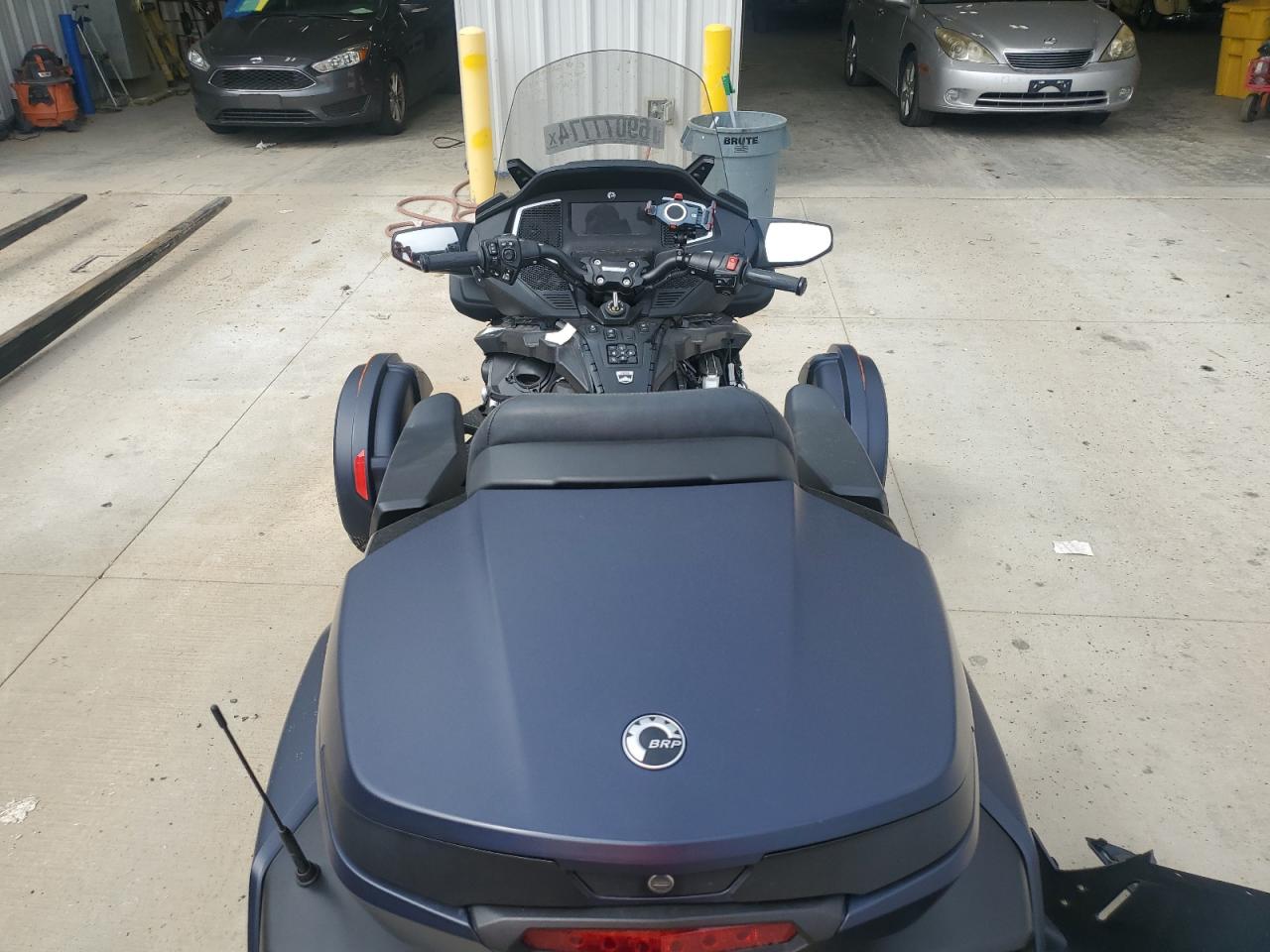 2BXNBDD2XNV007447 2022 Can-Am Spyder Roadster Rt