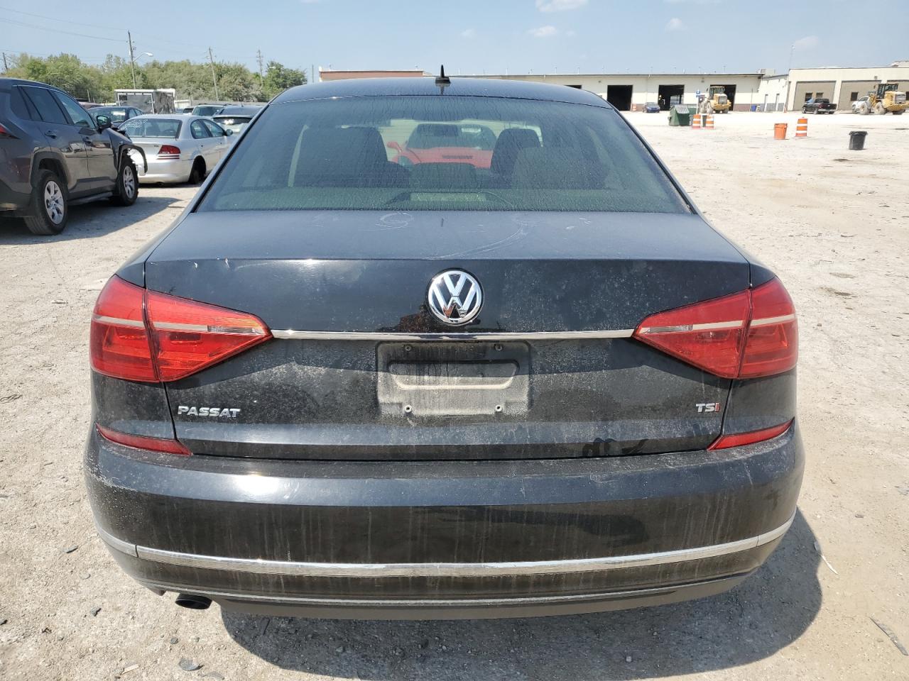 1VWAT7A39GC042573 2016 Volkswagen Passat S