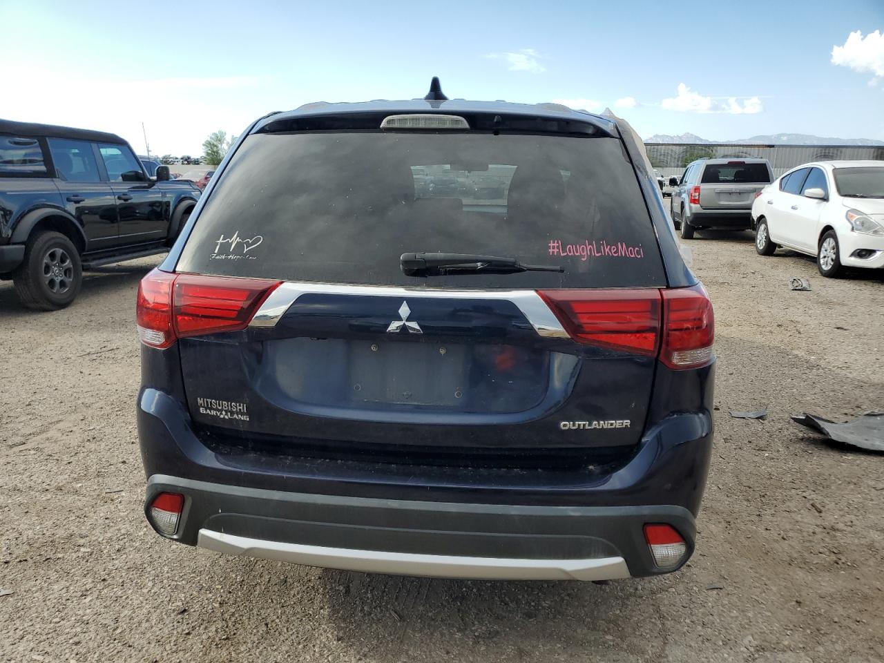 2017 Mitsubishi Outlander Es VIN: JA4AD2A33HZ055816 Lot: 67643444