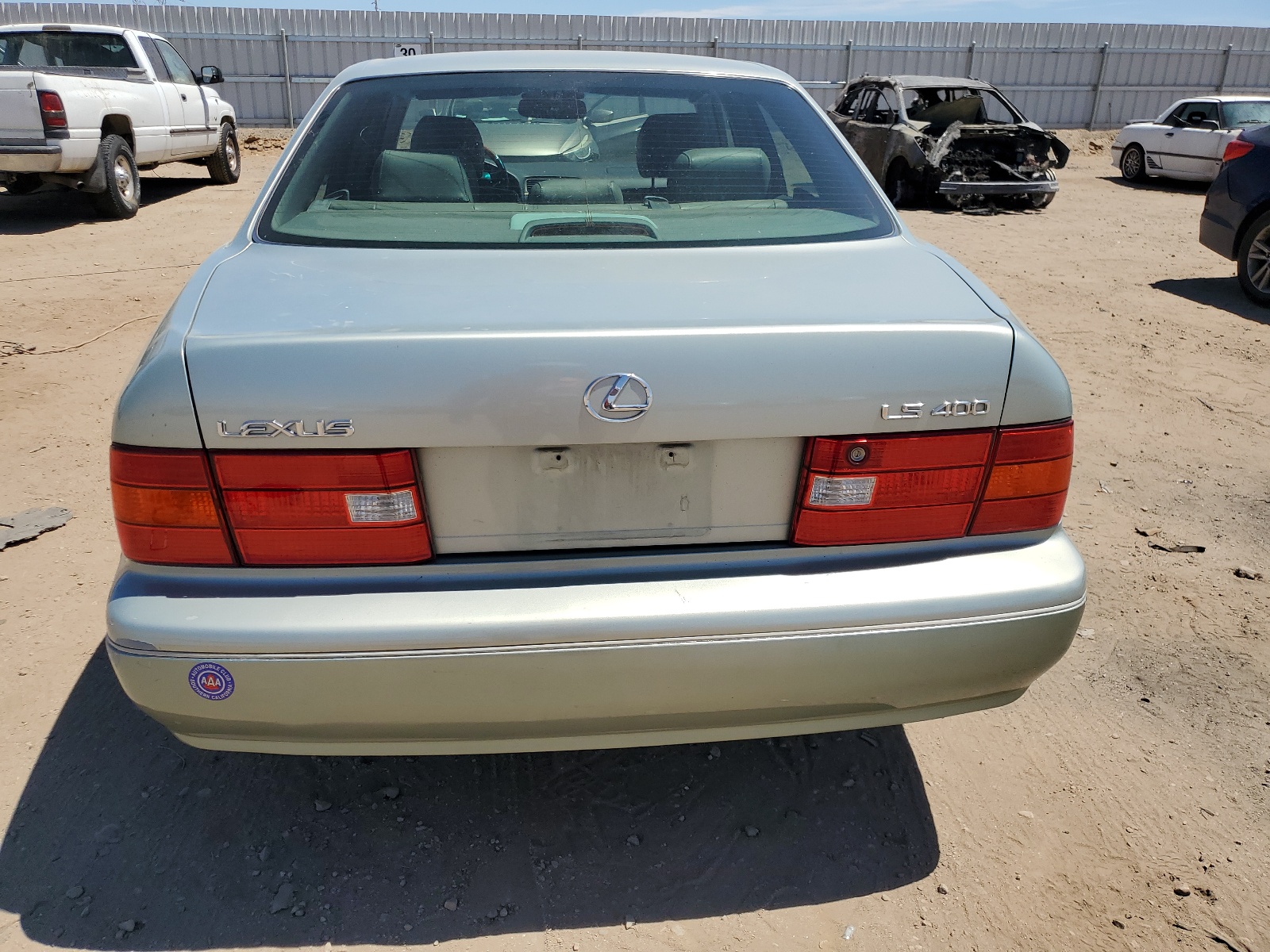 JT8BH28F7X0156289 1999 Lexus Ls 400