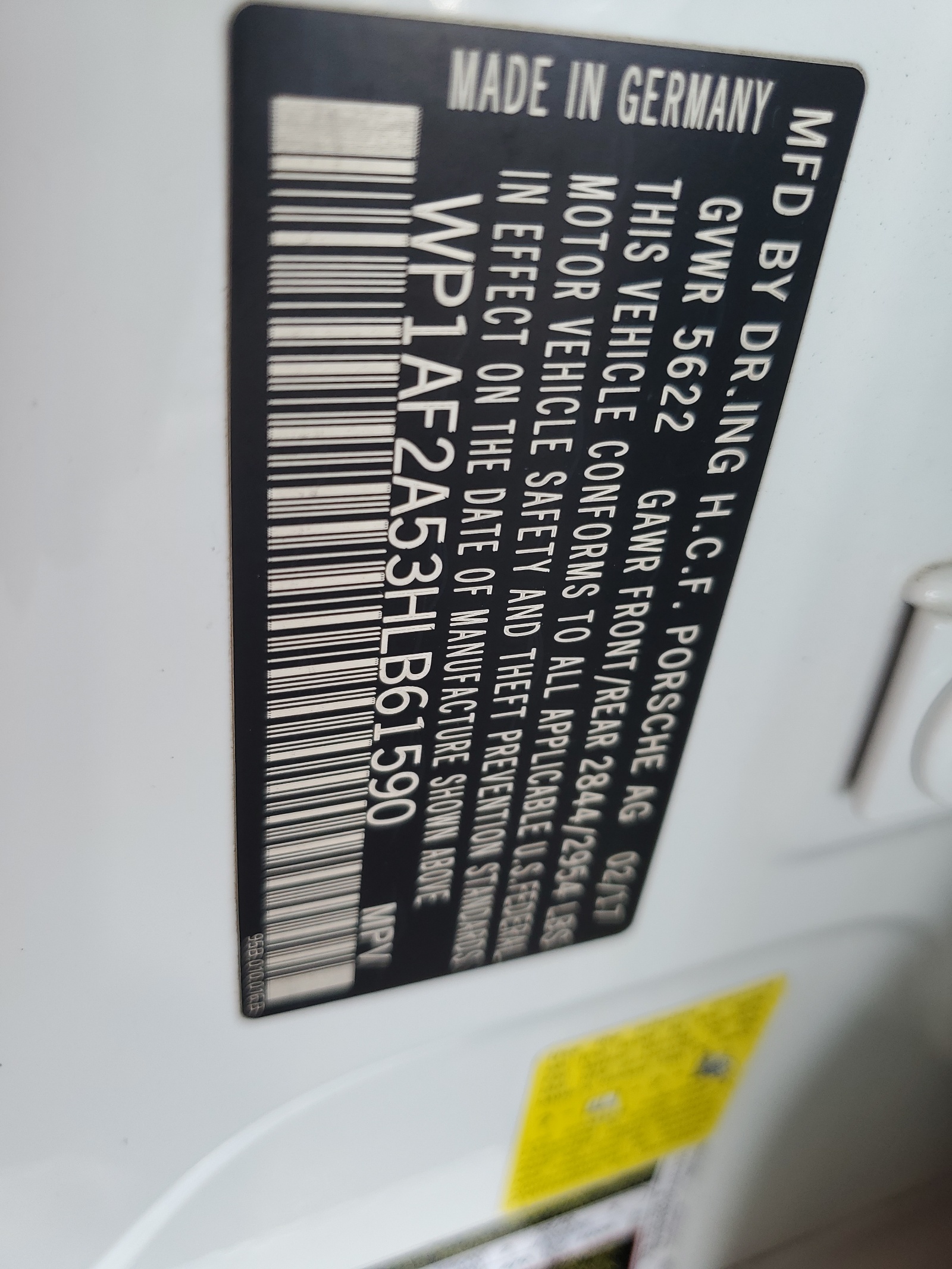 WP1AF2A53HLB61590 2017 Porsche Macan Turbo