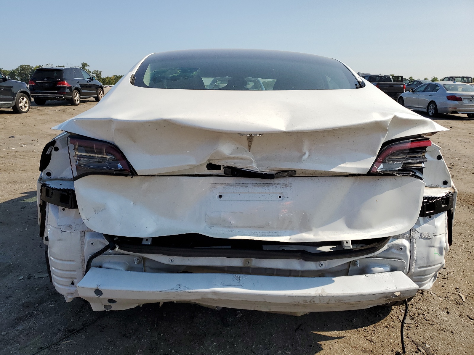 5YJ3E1EA0PF464102 2023 Tesla Model 3