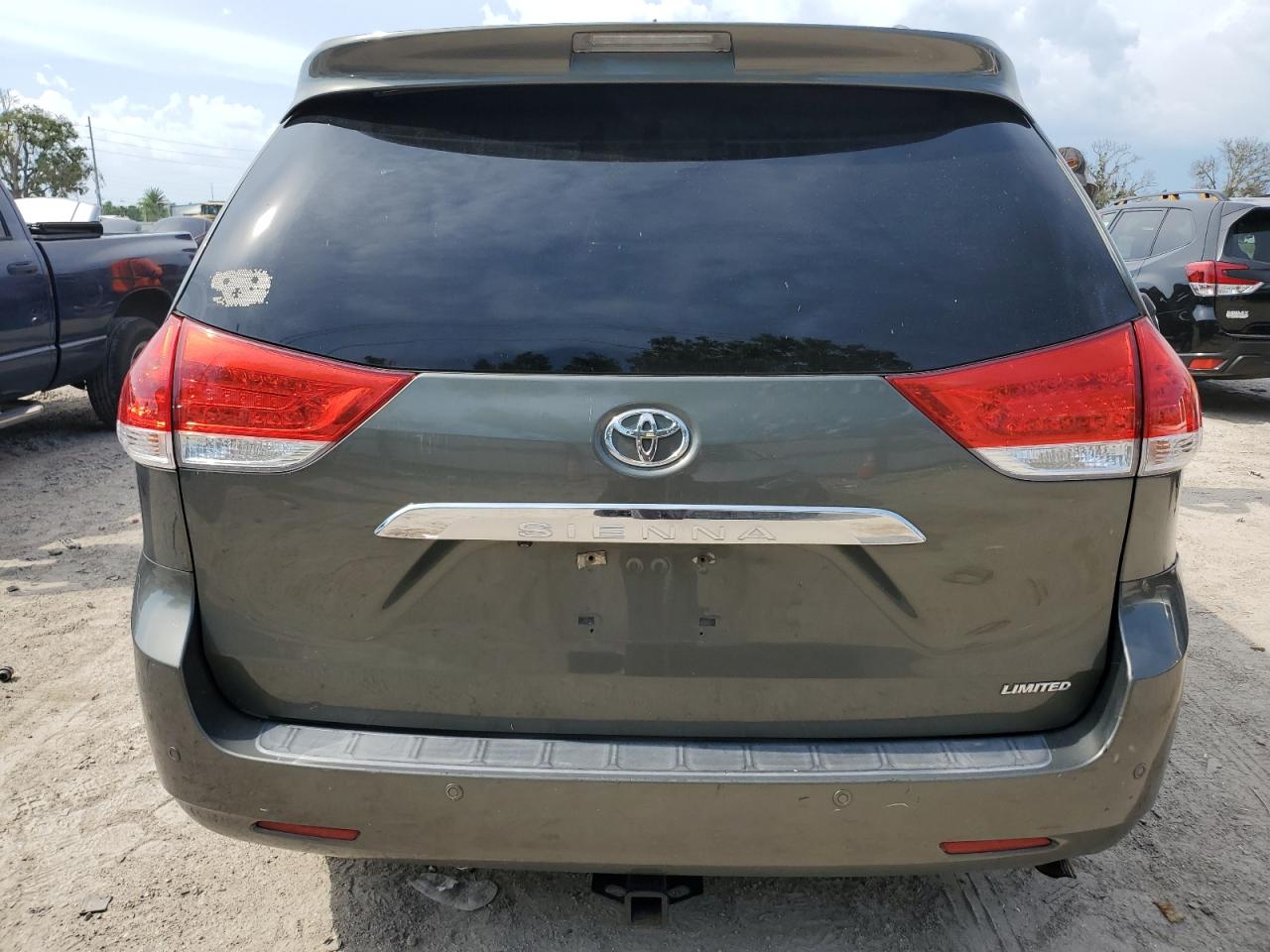 2012 Toyota Sienna Xle VIN: 5TDYK3DC0CS244882 Lot: 66925834