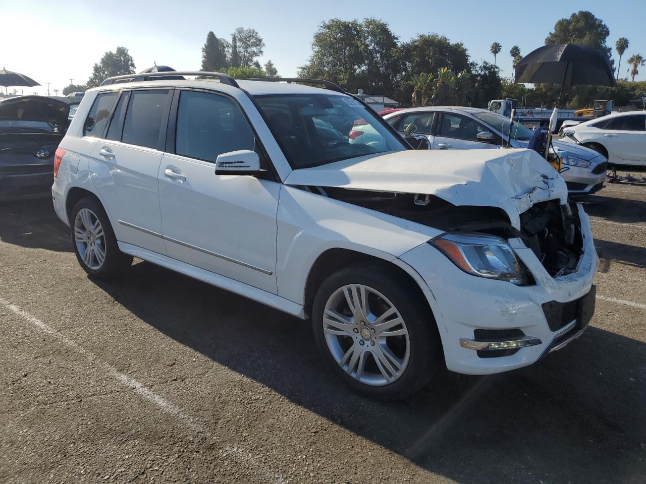 VIN WDCGG5HB1EG168137 2014 MERCEDES-BENZ GLK-CLASS no.4