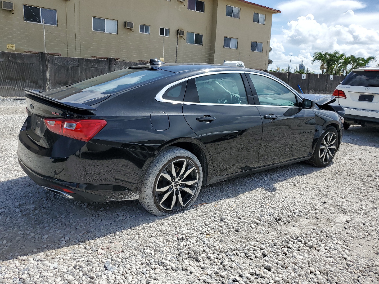 2023 Chevrolet Malibu Rs vin: 1G1ZG5ST3PF143323