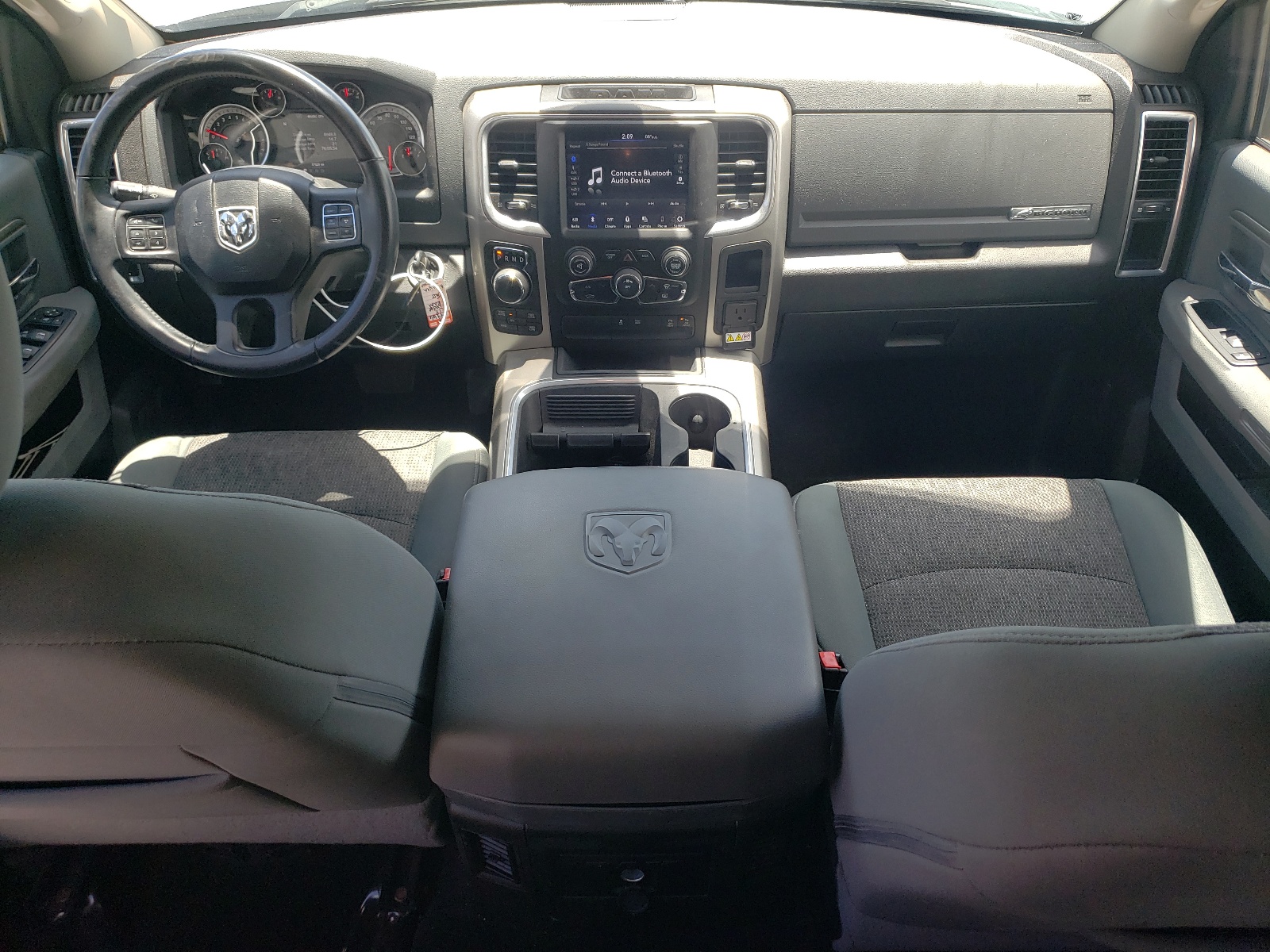 1C6RR7LG8JS269438 2018 Ram 1500 Slt