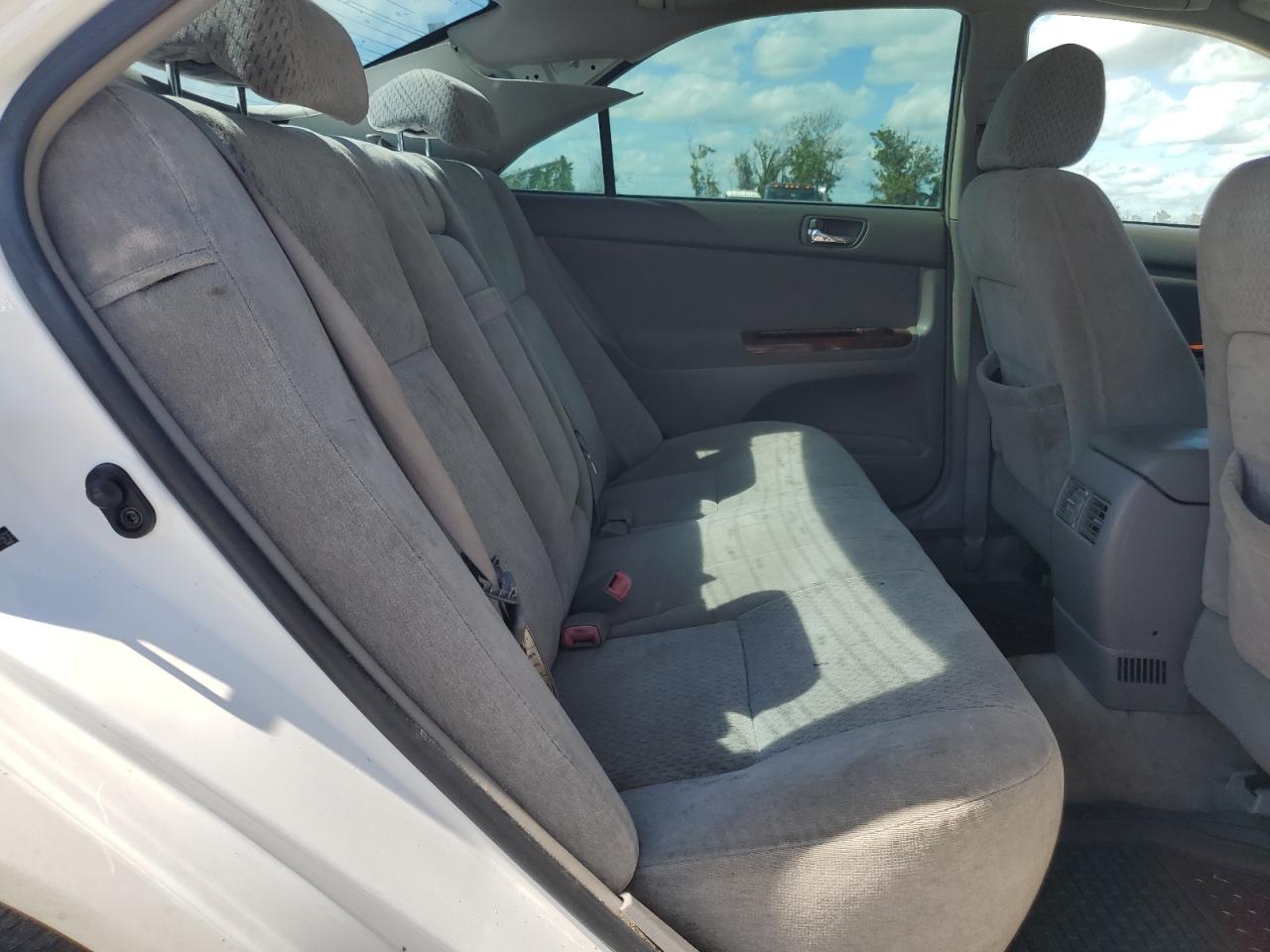 2004 Toyota Camry Le VIN: 4T1BE32K14U319735 Lot: 65329274