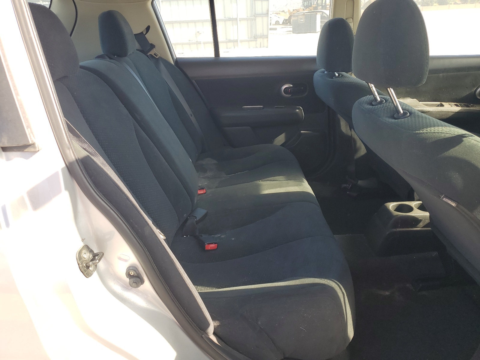 3N1BC1CP1BL361051 2011 Nissan Versa S