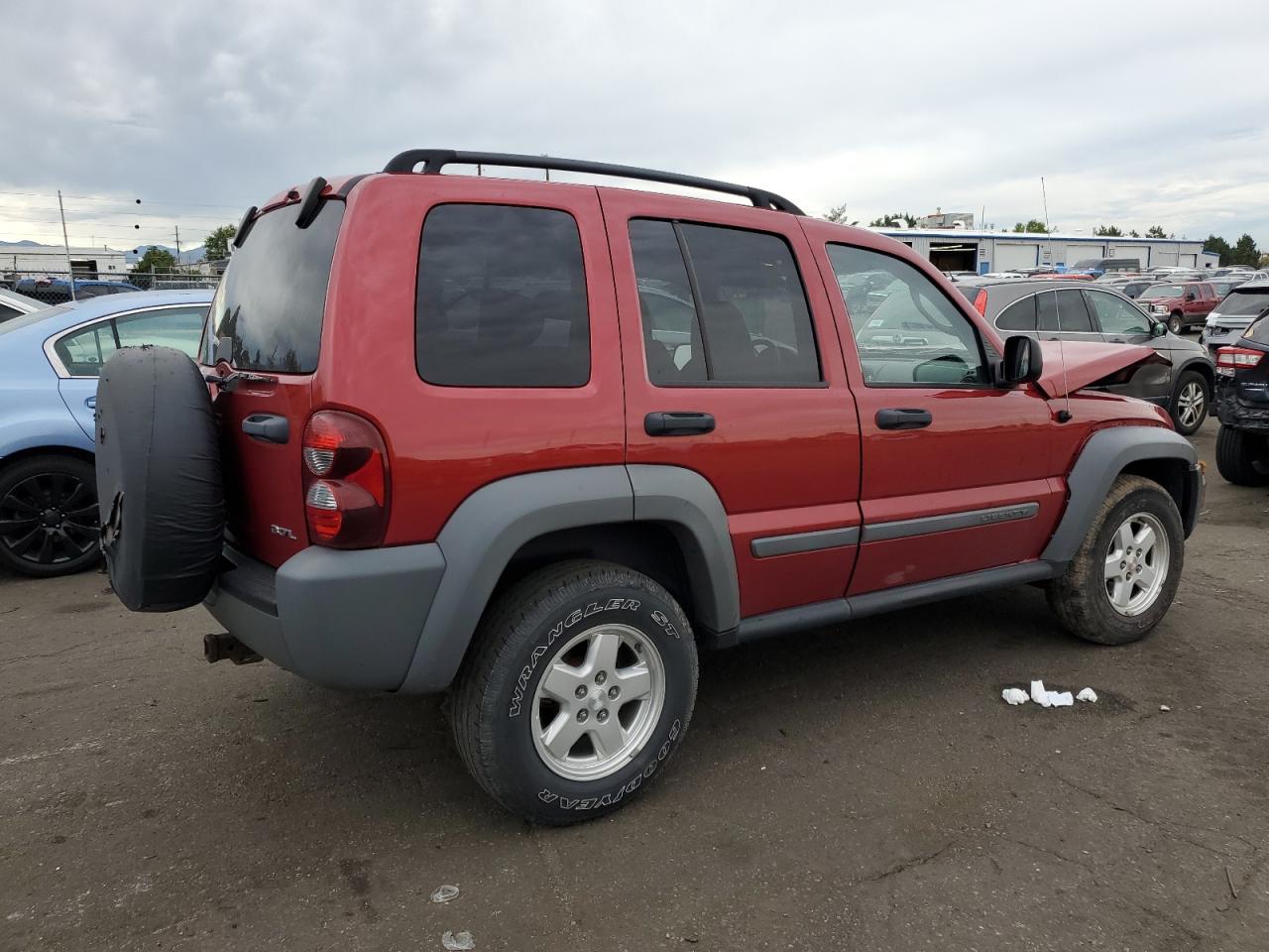 2005 Jeep Liberty (North America) - Image 3