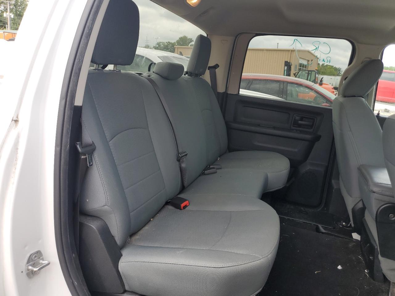 2017 Ram 1500 St VIN: 3C6RR7KT2HG543023 Lot: 65943684