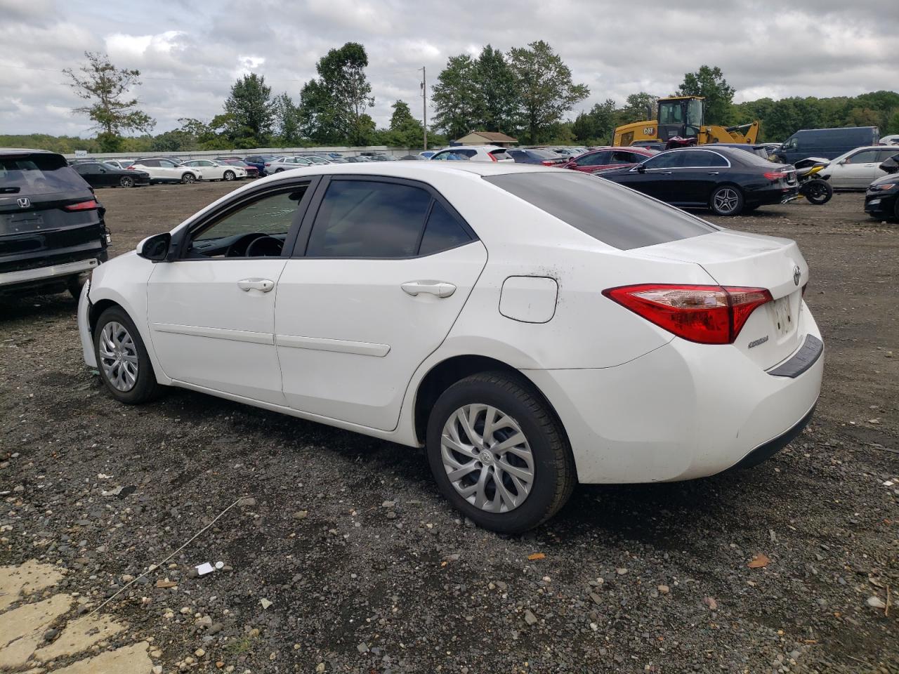 2T1BURHE5HC864528 2017 TOYOTA COROLLA - Image 2