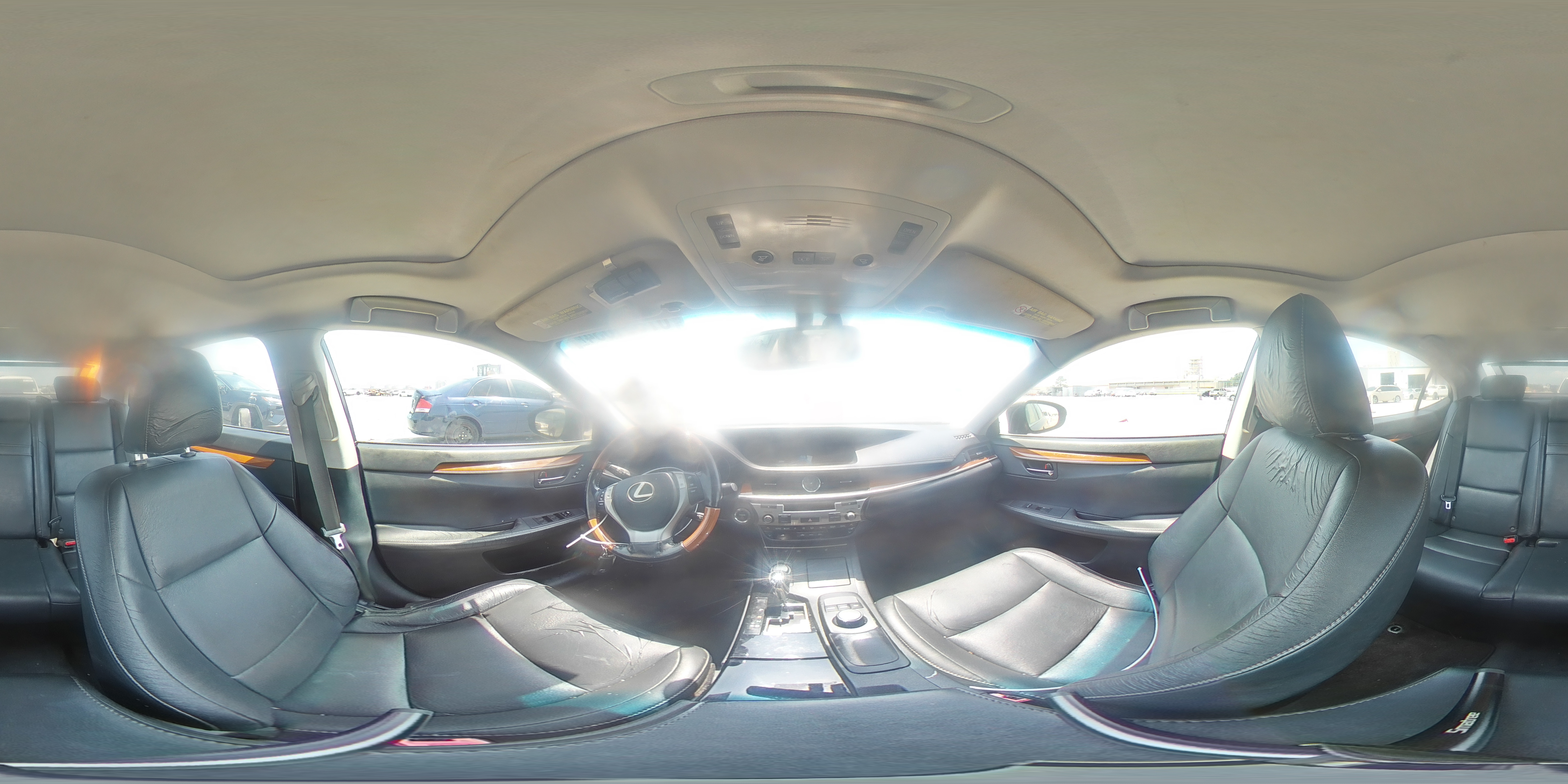 2013 Lexus ES - Image 13