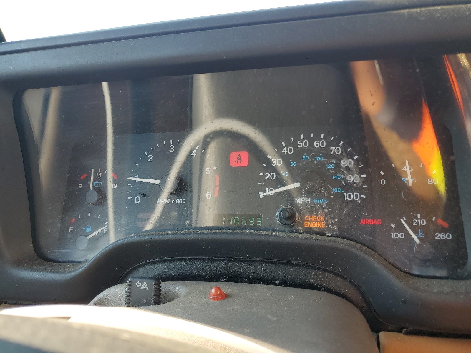 1J4FY19S8WP741892 1998 Jeep Wrangler / Tj Sport