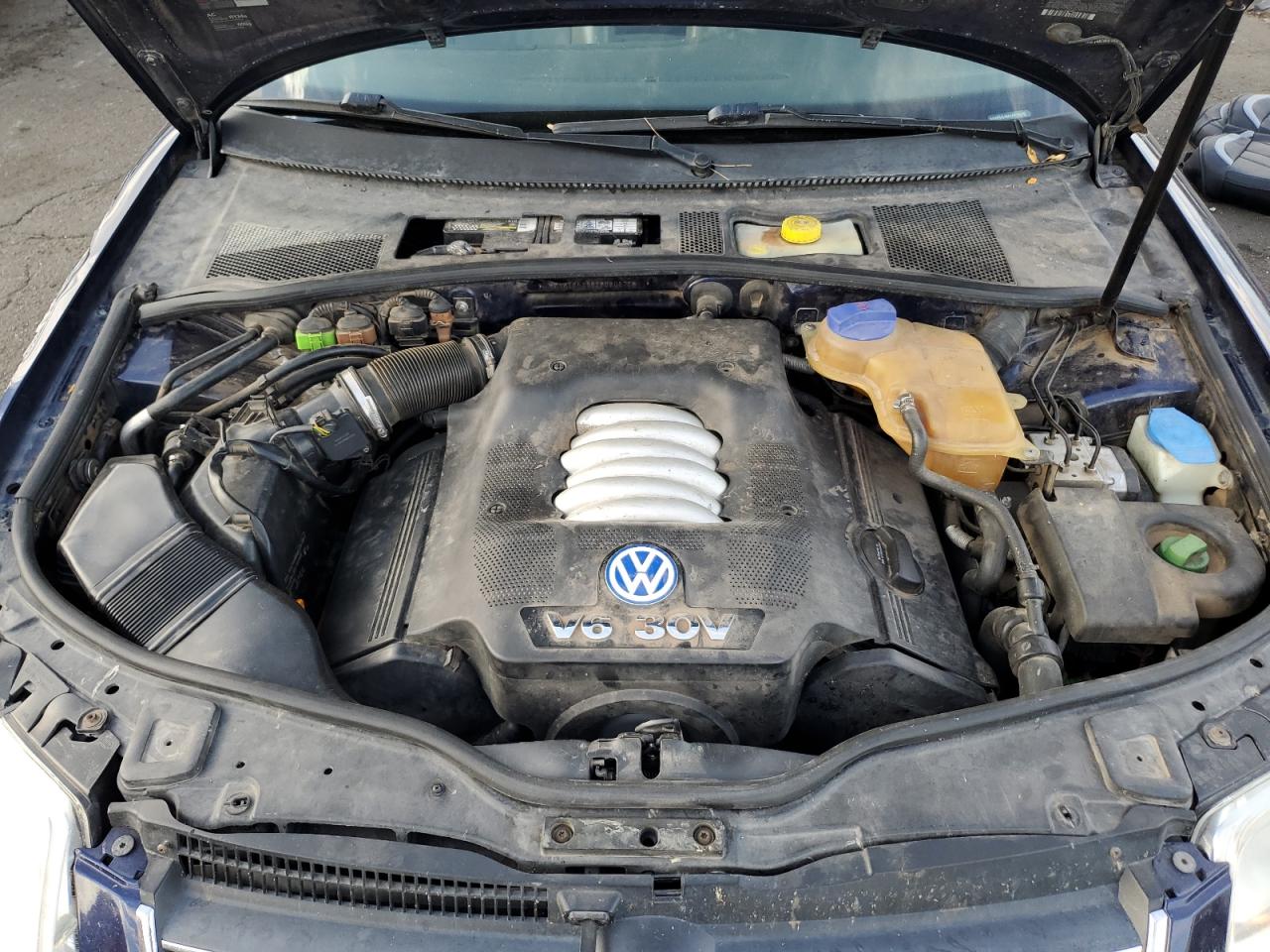 WVWTH63B82P070975 2002 Volkswagen Passat Glx 4Motion