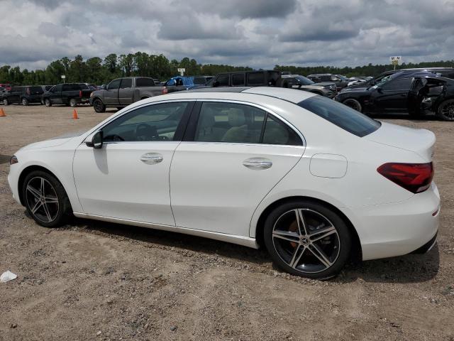  MERCEDES-BENZ A-CLASS 2022 Білий