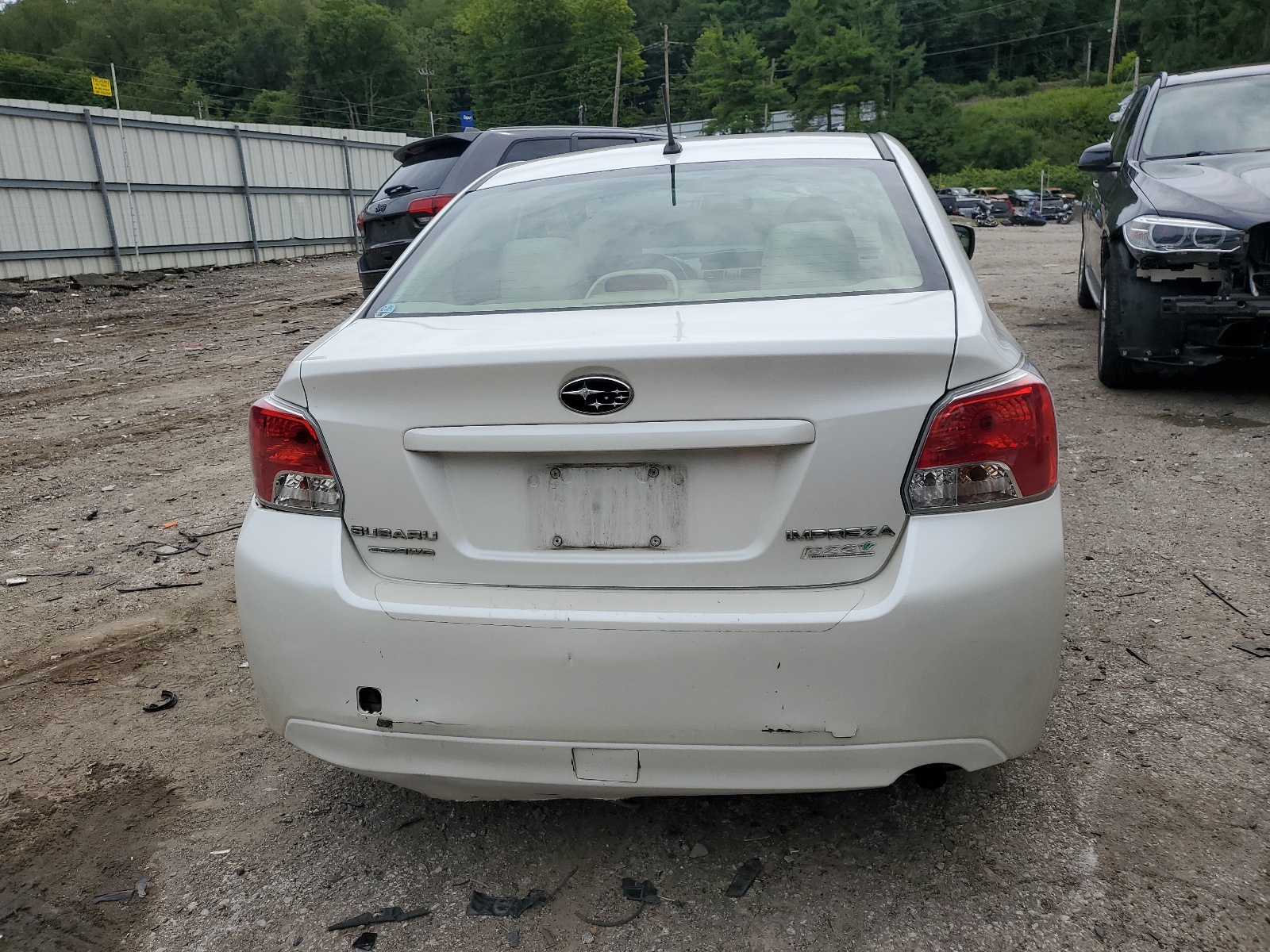 JF1GJAC60EH005635 2014 Subaru Impreza Premium
