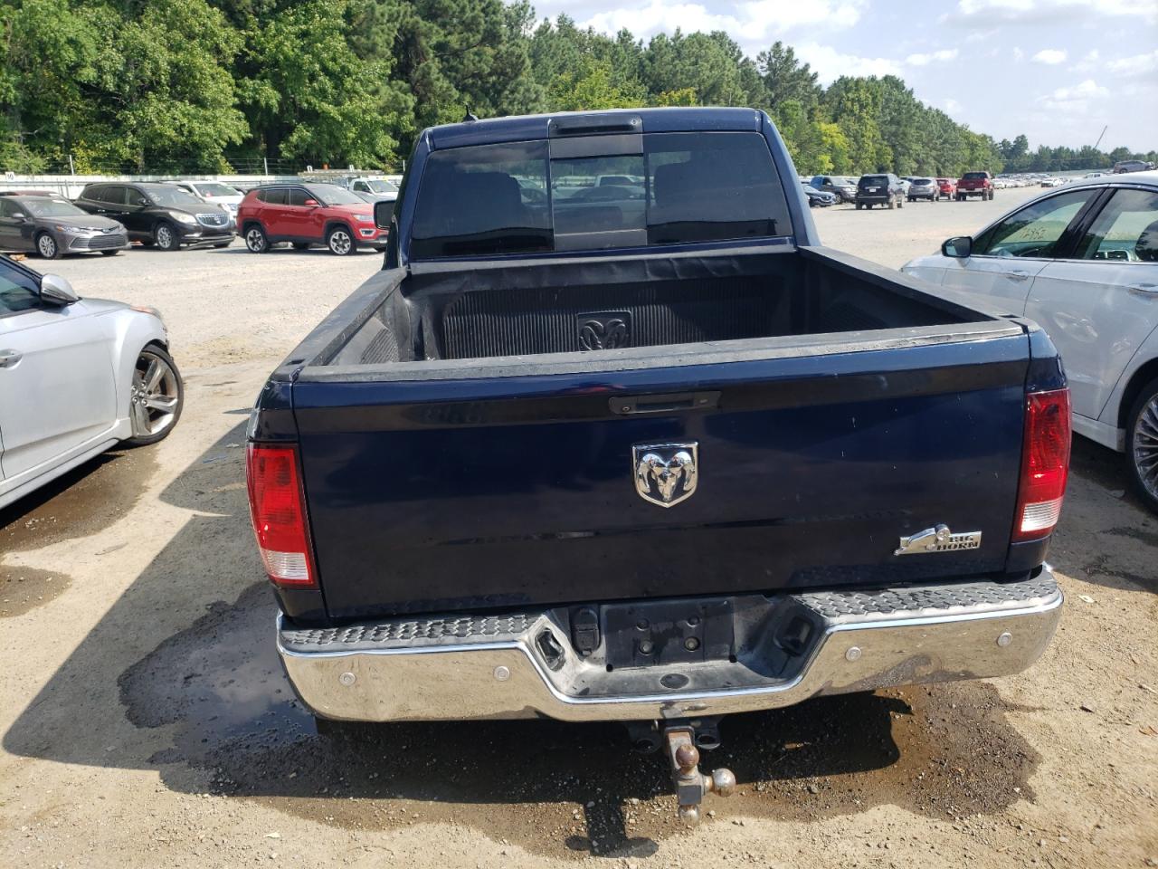 1C6RR6LT6FS639557 2015 Ram 1500 Slt