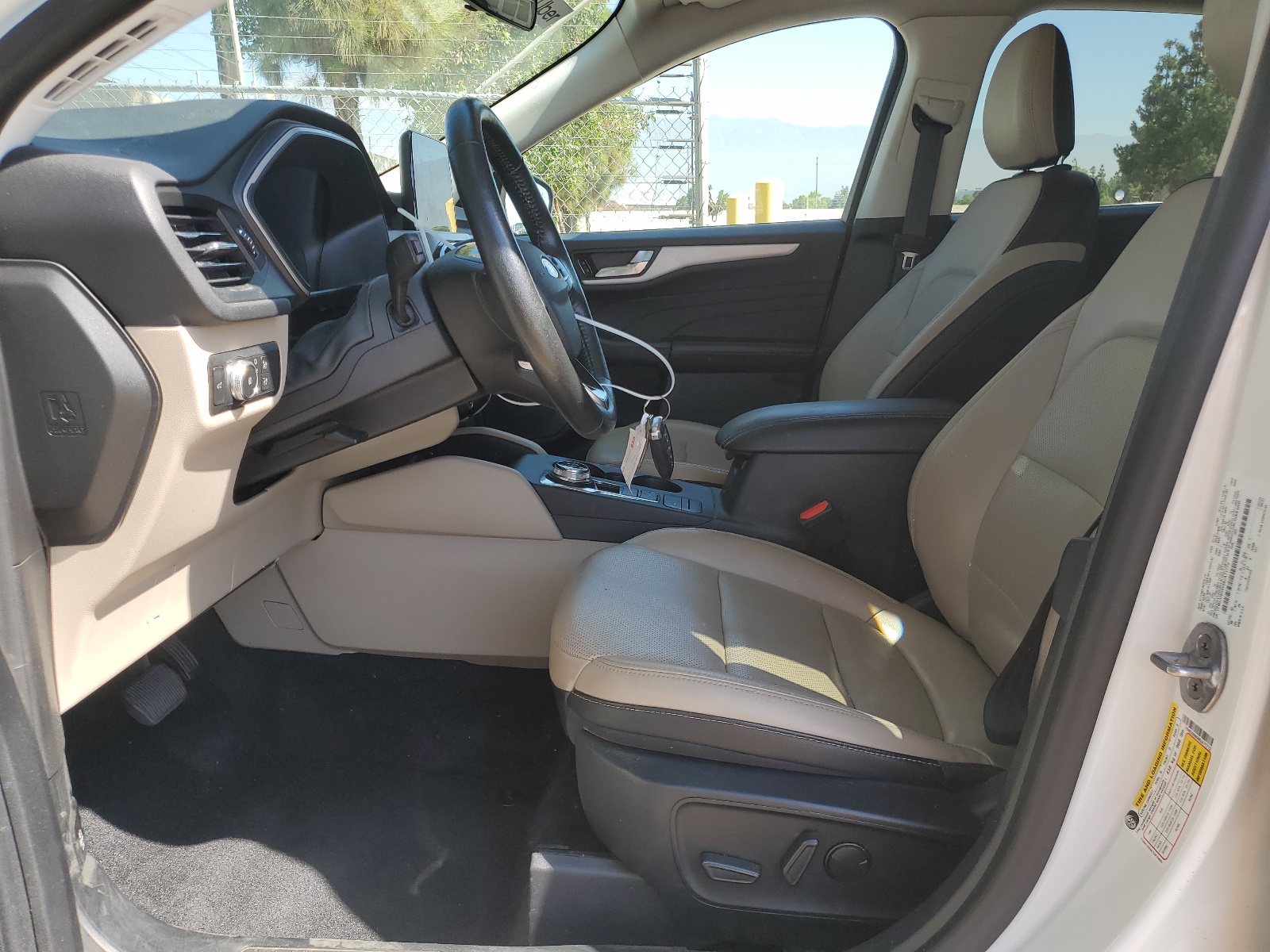 1FMCU9H69MUA71772 2021 Ford Escape Sel