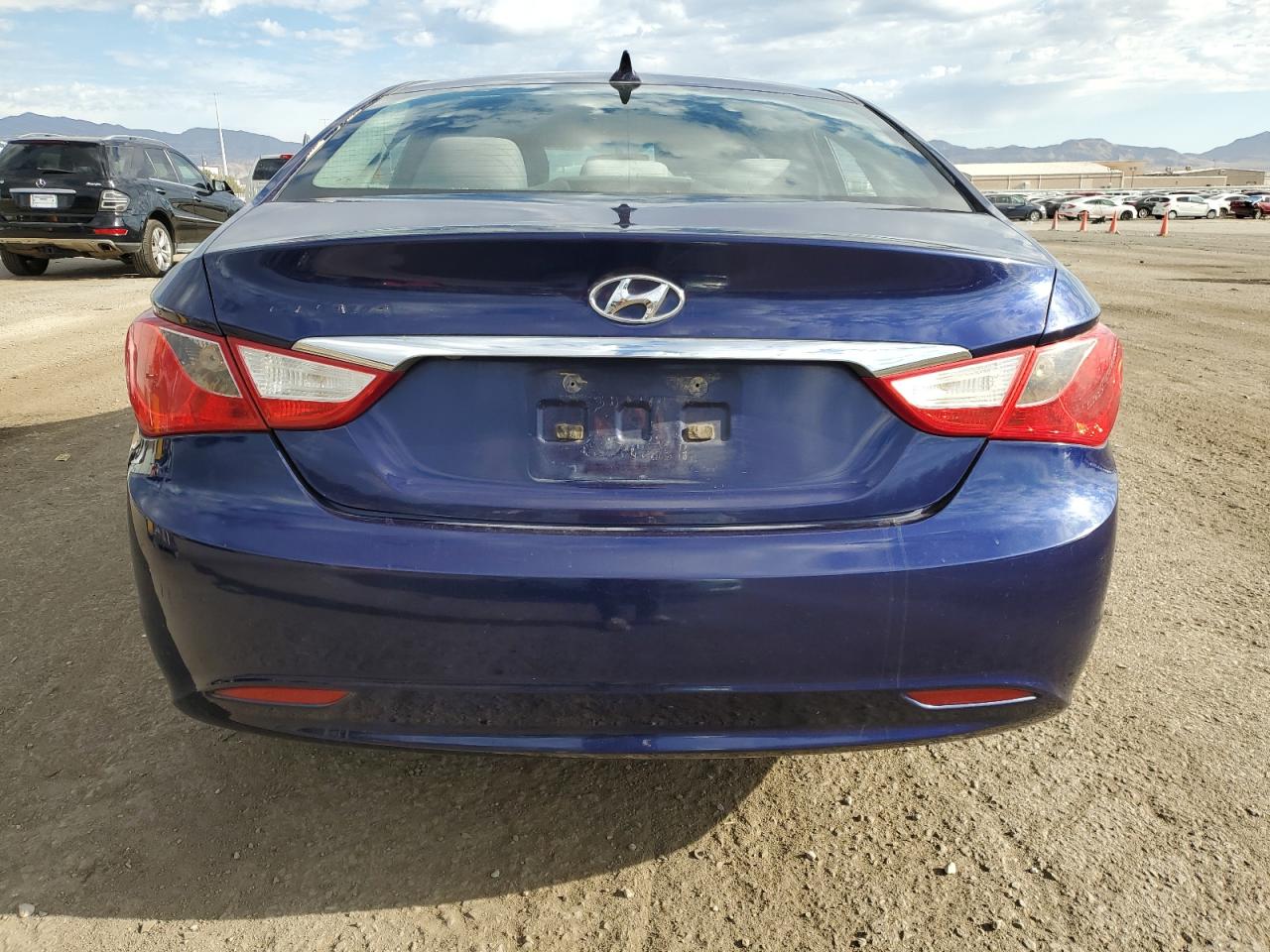 5NPEB4AC8BH166479 2011 Hyundai Sonata Gls