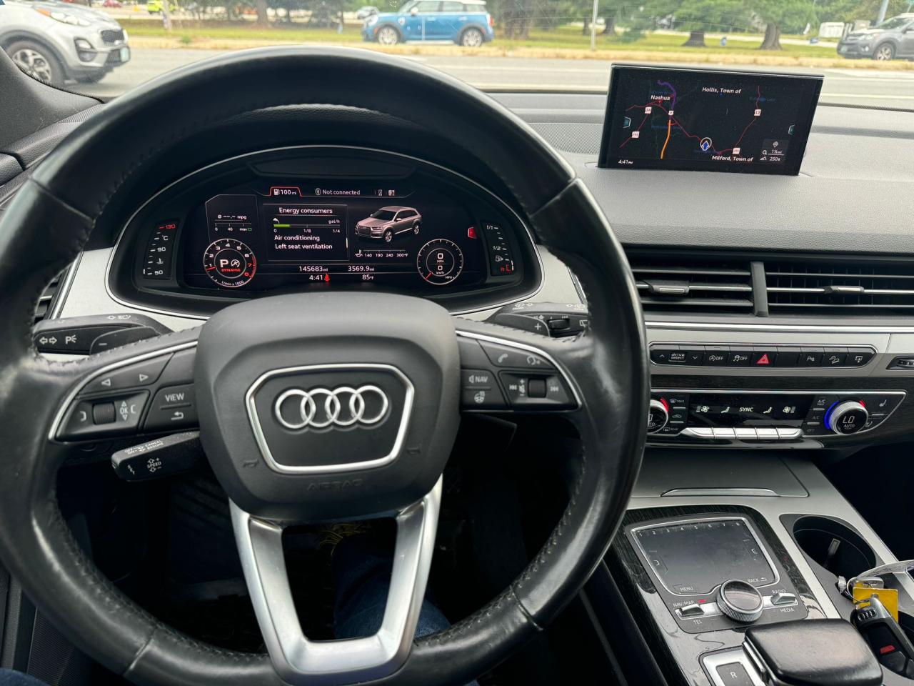 WA1LAAF73HD050197 2017 Audi Q7 Premium Plus