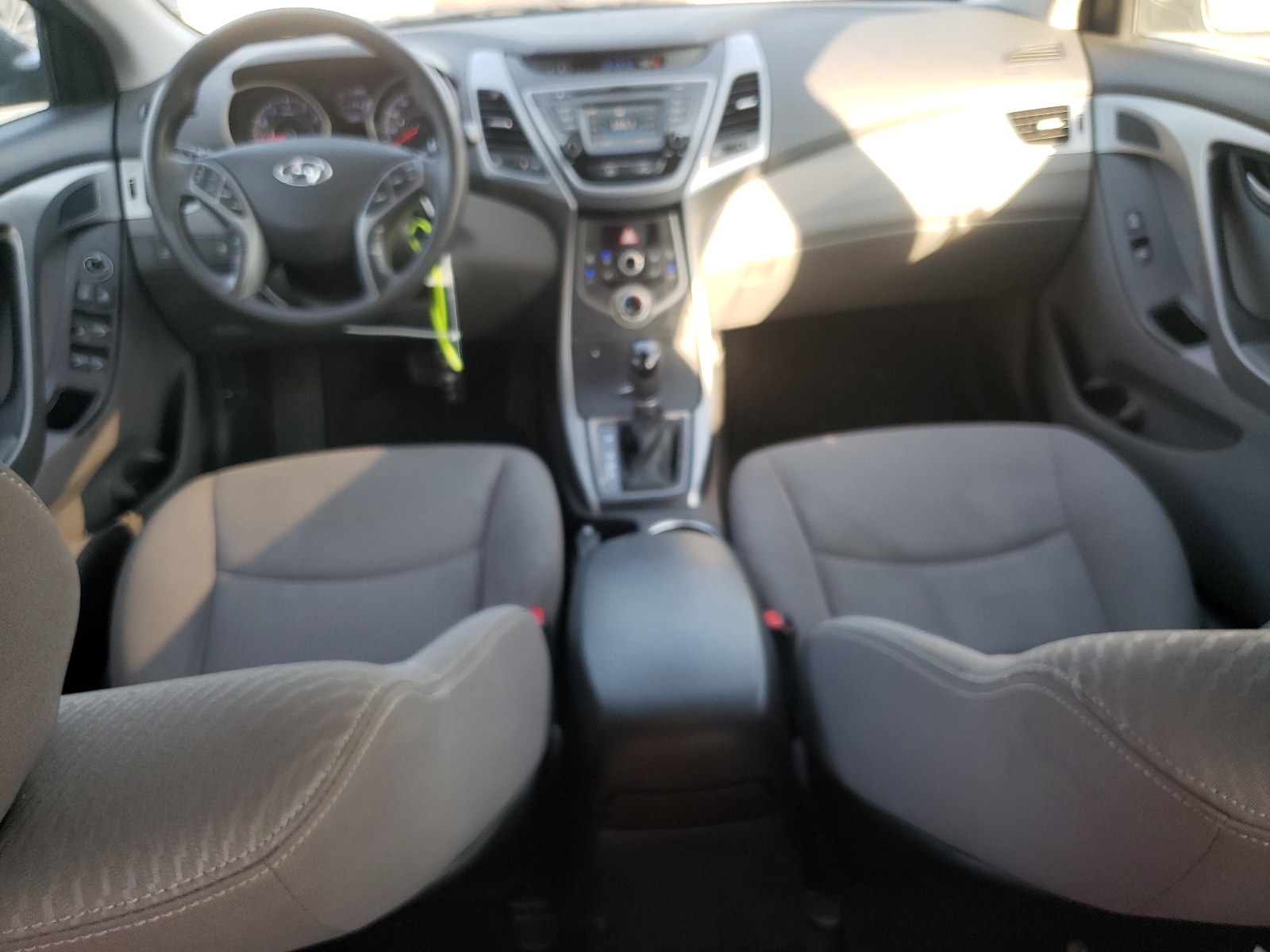 KMHDH4AE8GU526127 2016 Hyundai Elantra Se