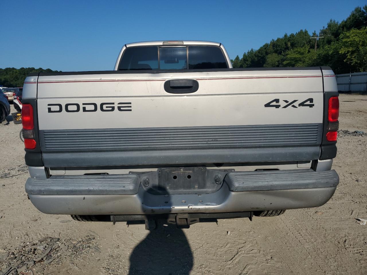 1998 Dodge Ram 2500 VIN: 1B7KF2360WJ176987 Lot: 67557324
