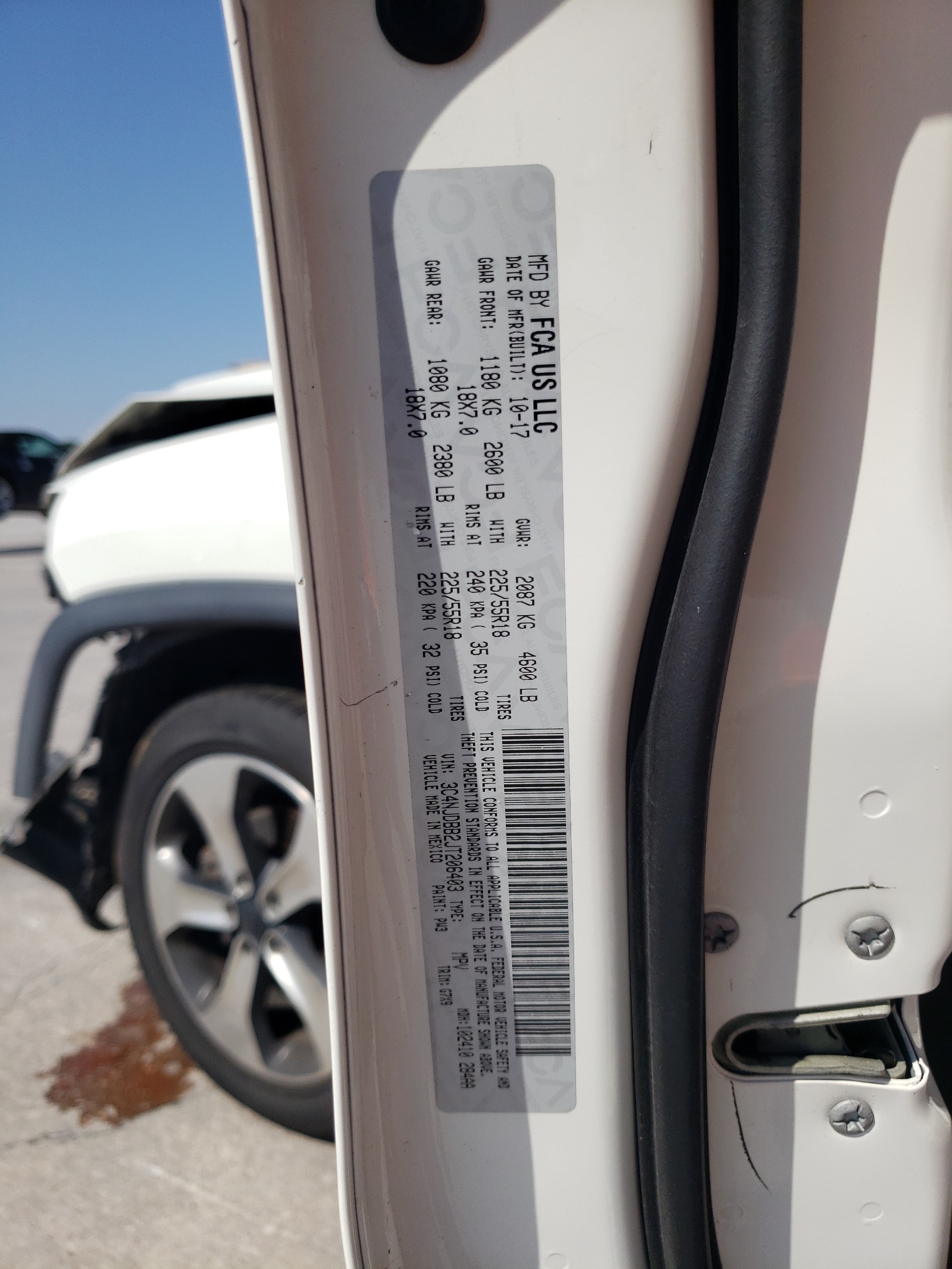 3C4NJDBB2JT206403 2018 Jeep Compass Latitude