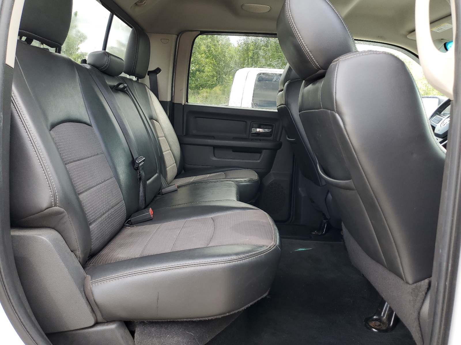 1D7RV1CT2BS532514 2011 Dodge Ram 1500