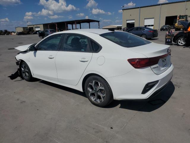 3KPF24AD2ME348862 Kia Forte FE 2