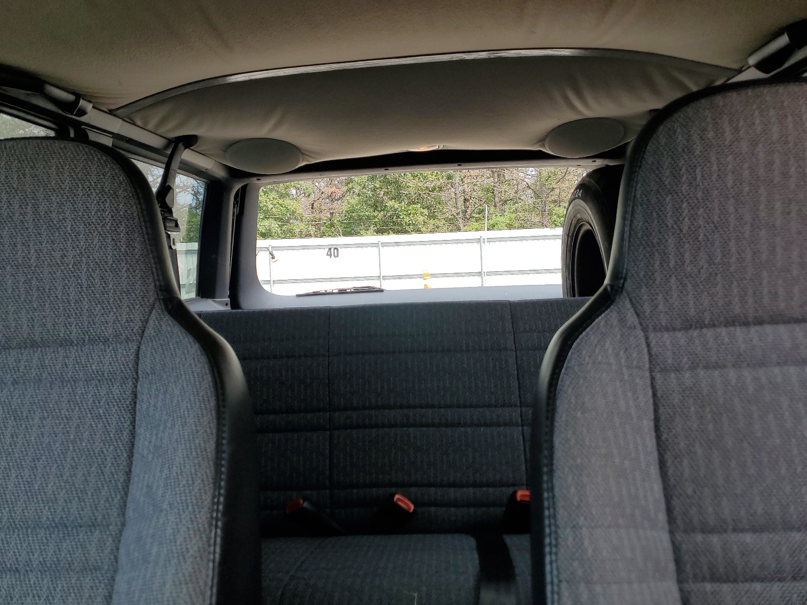 1J4FF48S9YL237838 2000 Jeep Cherokee Sport