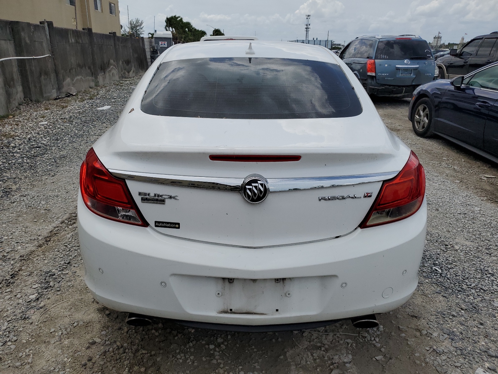 W04GX5GV2B1142110 2011 Buick Regal Cxl