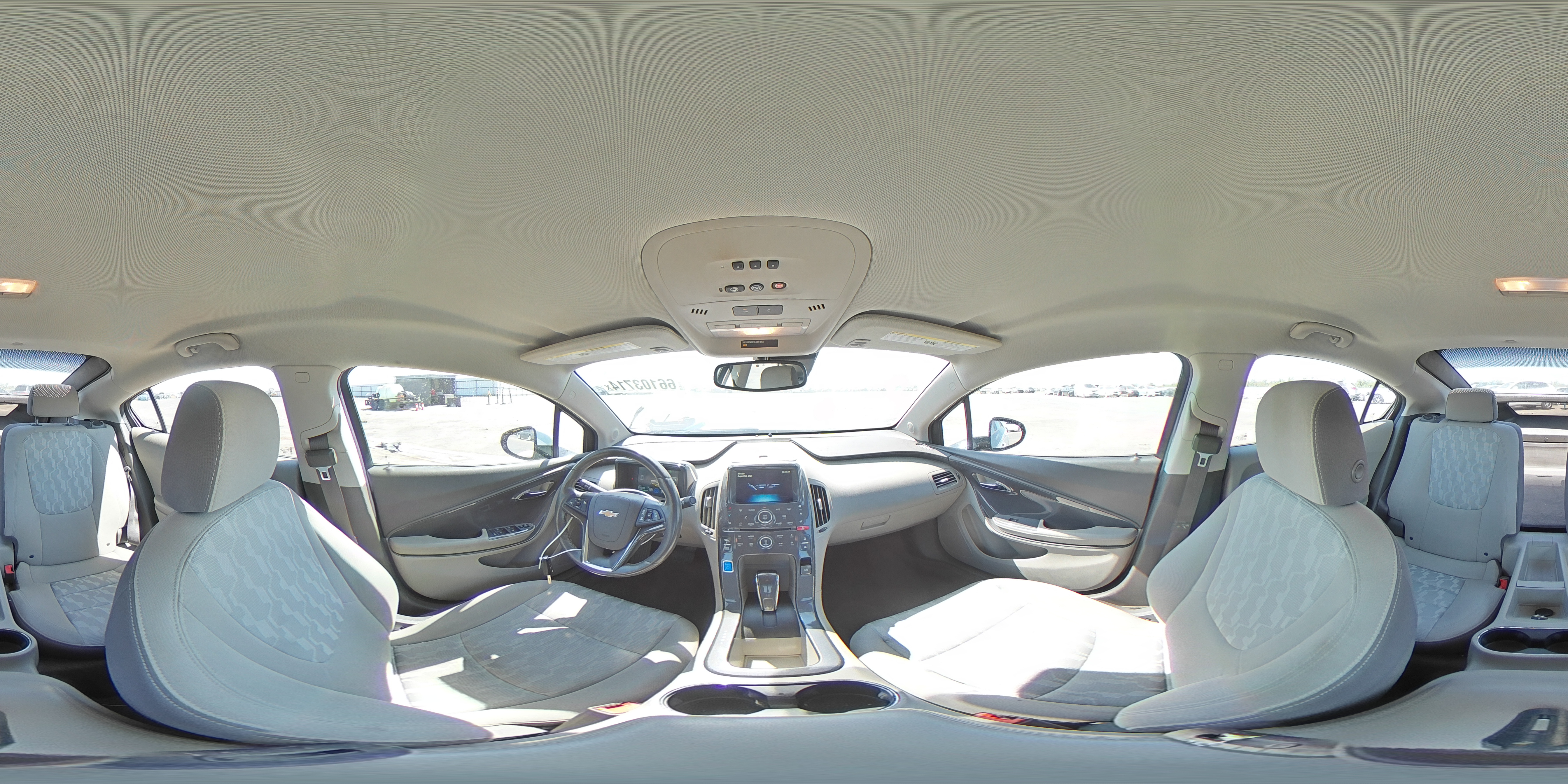 2014 Chevrolet Volt - Image 13