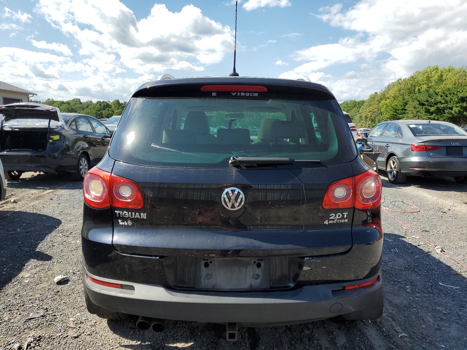 WVGBV75N69W501939 2009 Volkswagen Tiguan Se