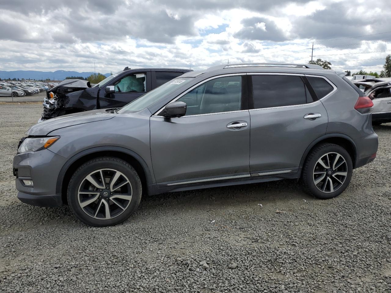 5N1AT2MVXKC781104 2019 NISSAN ROGUE - Image 1