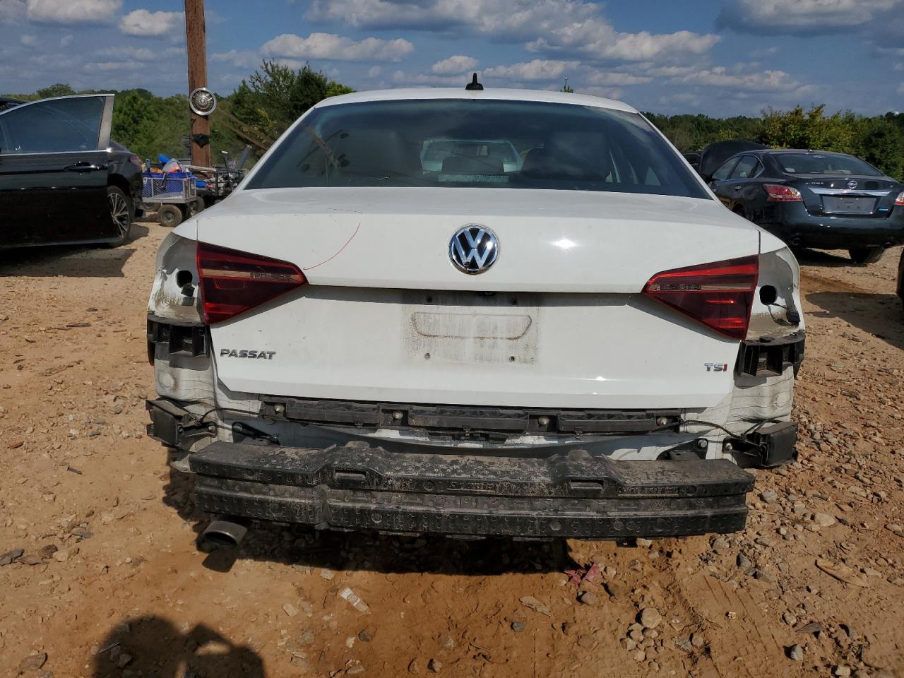 1VWAA7A36JC029275 2018 Volkswagen Passat S