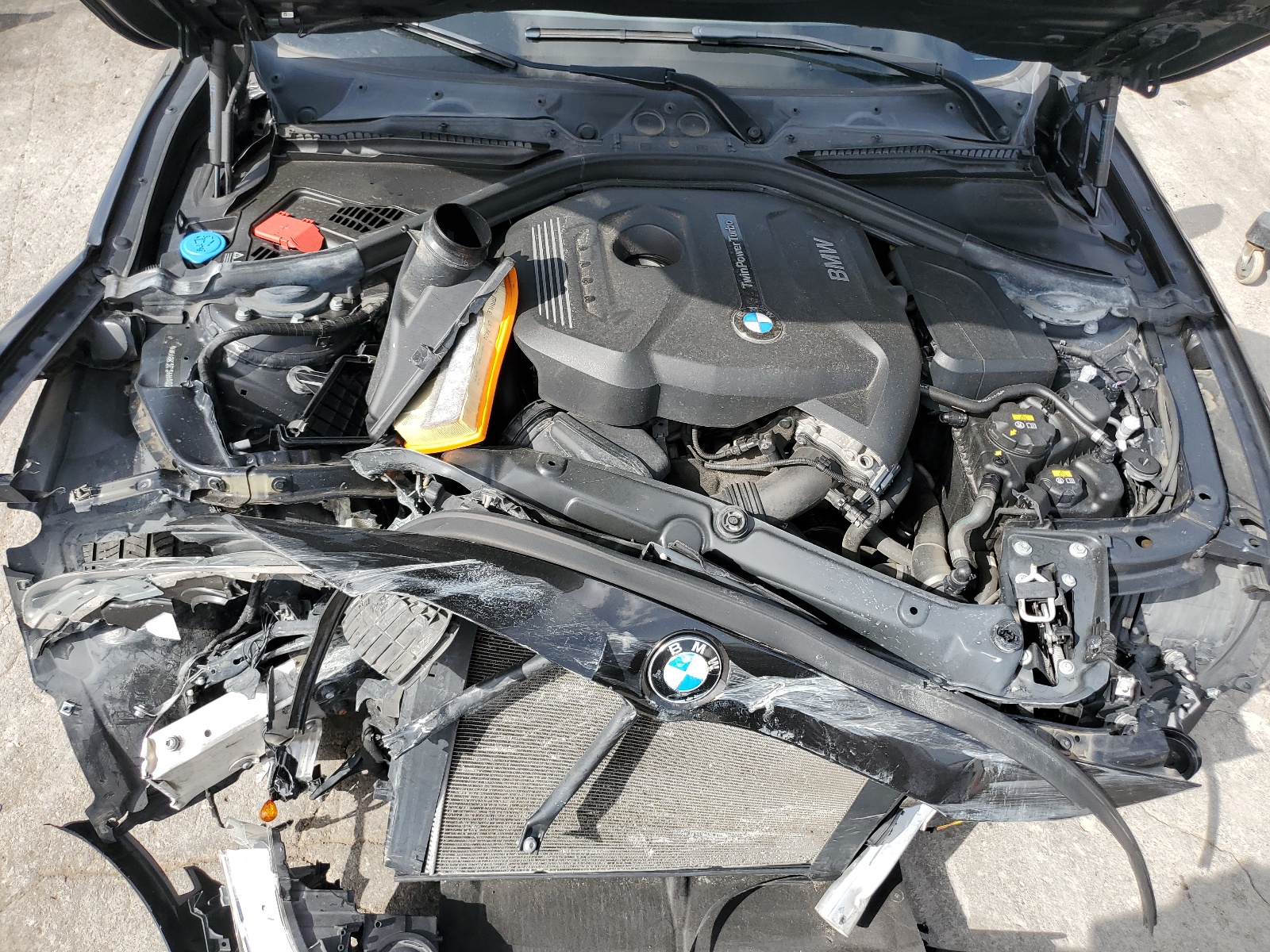 WBA8K3C34HA022588 2017 BMW 330 Xi