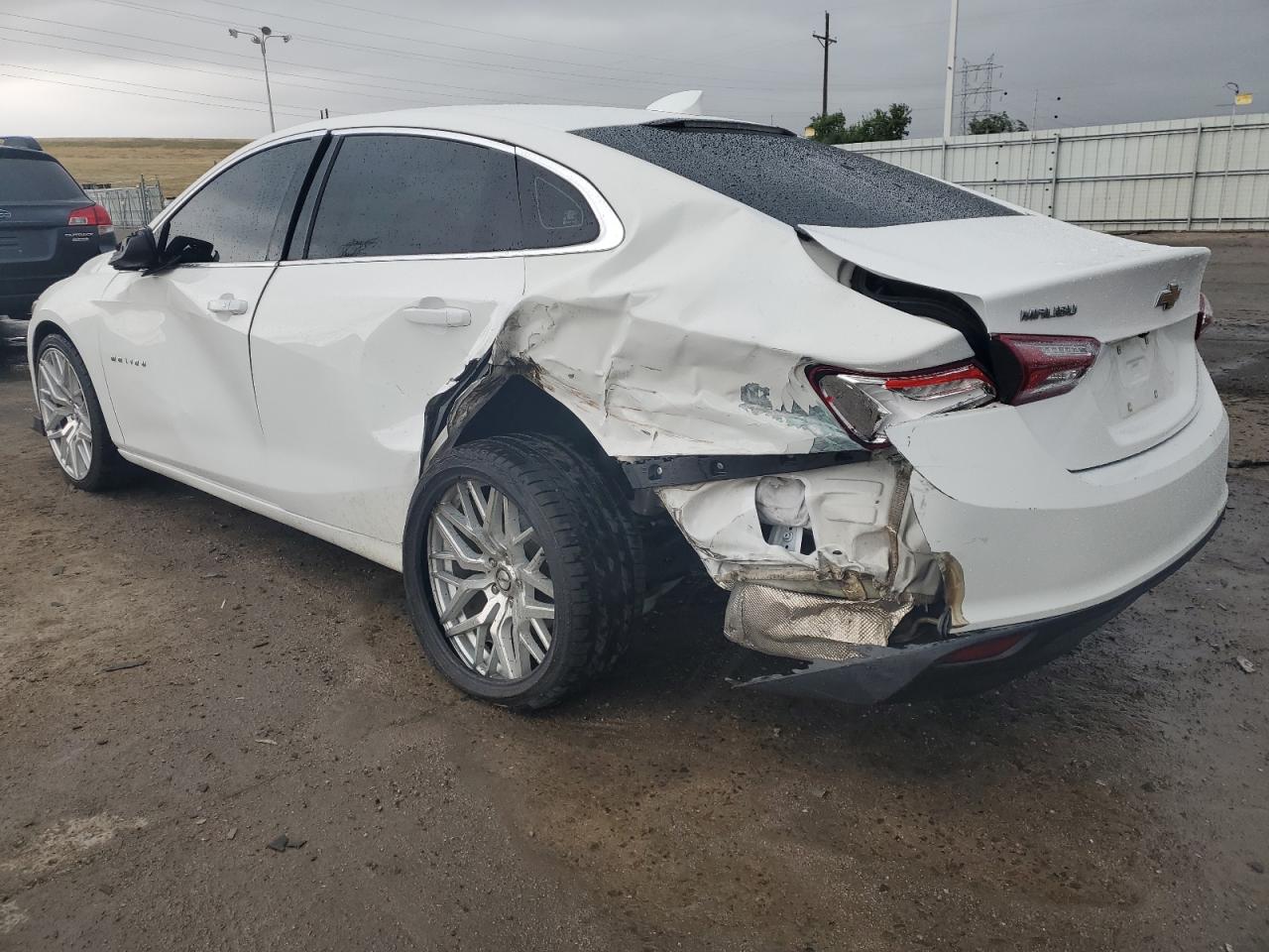 1G1ZD5ST1KF162230 2019 CHEVROLET MALIBU - Image 2