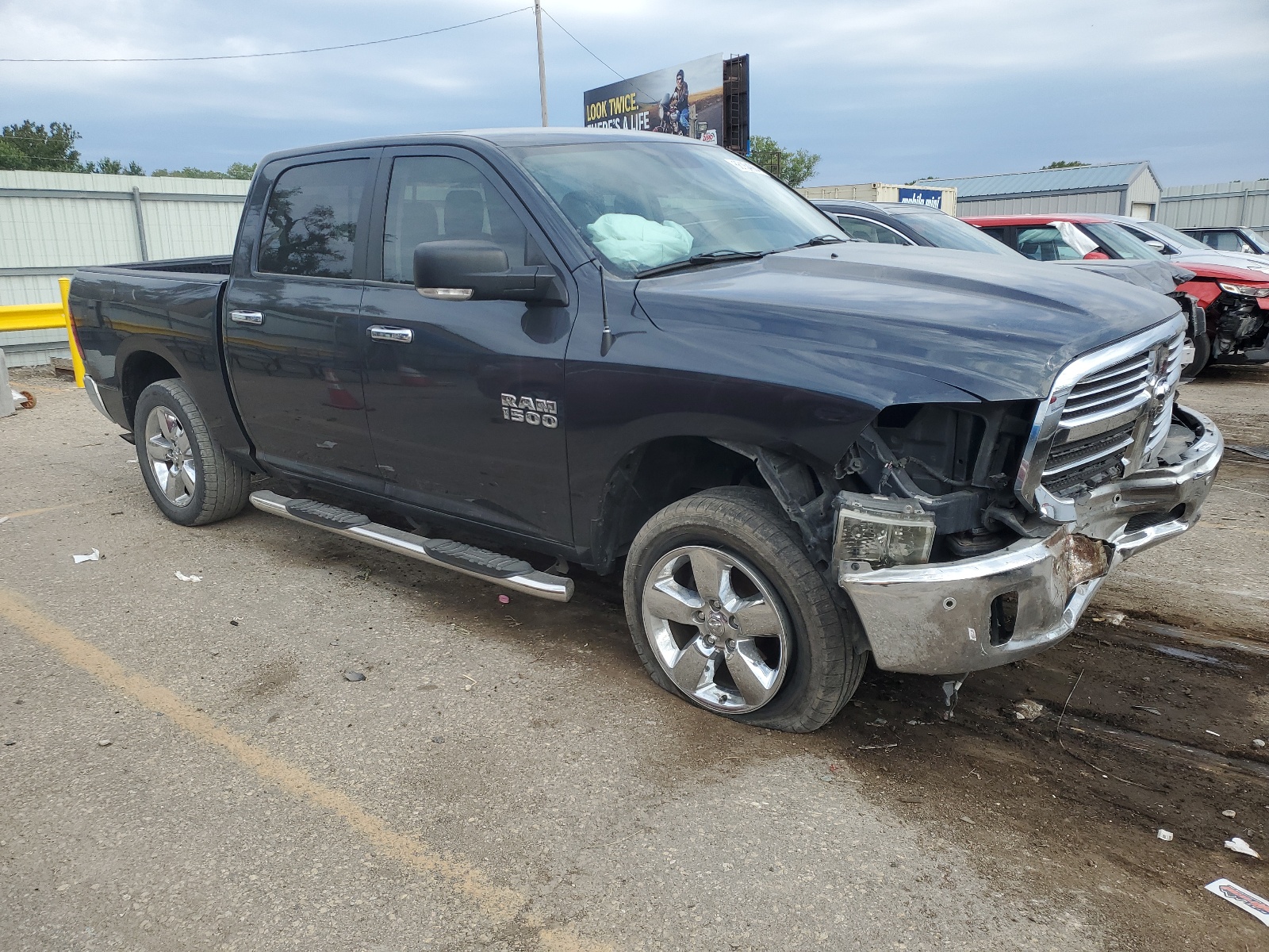 1C6RR7LG2GS173765 2016 Ram 1500 Slt