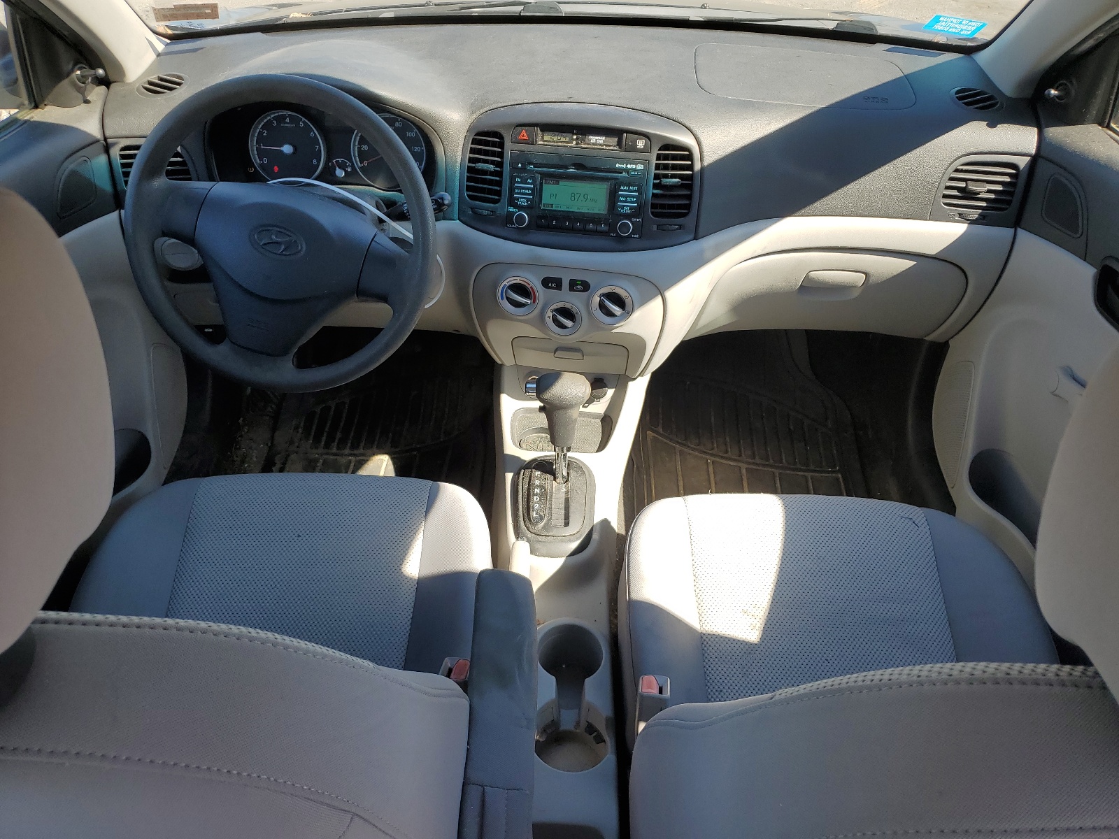 KMHCN4AC9AU416942 2010 Hyundai Accent Gls