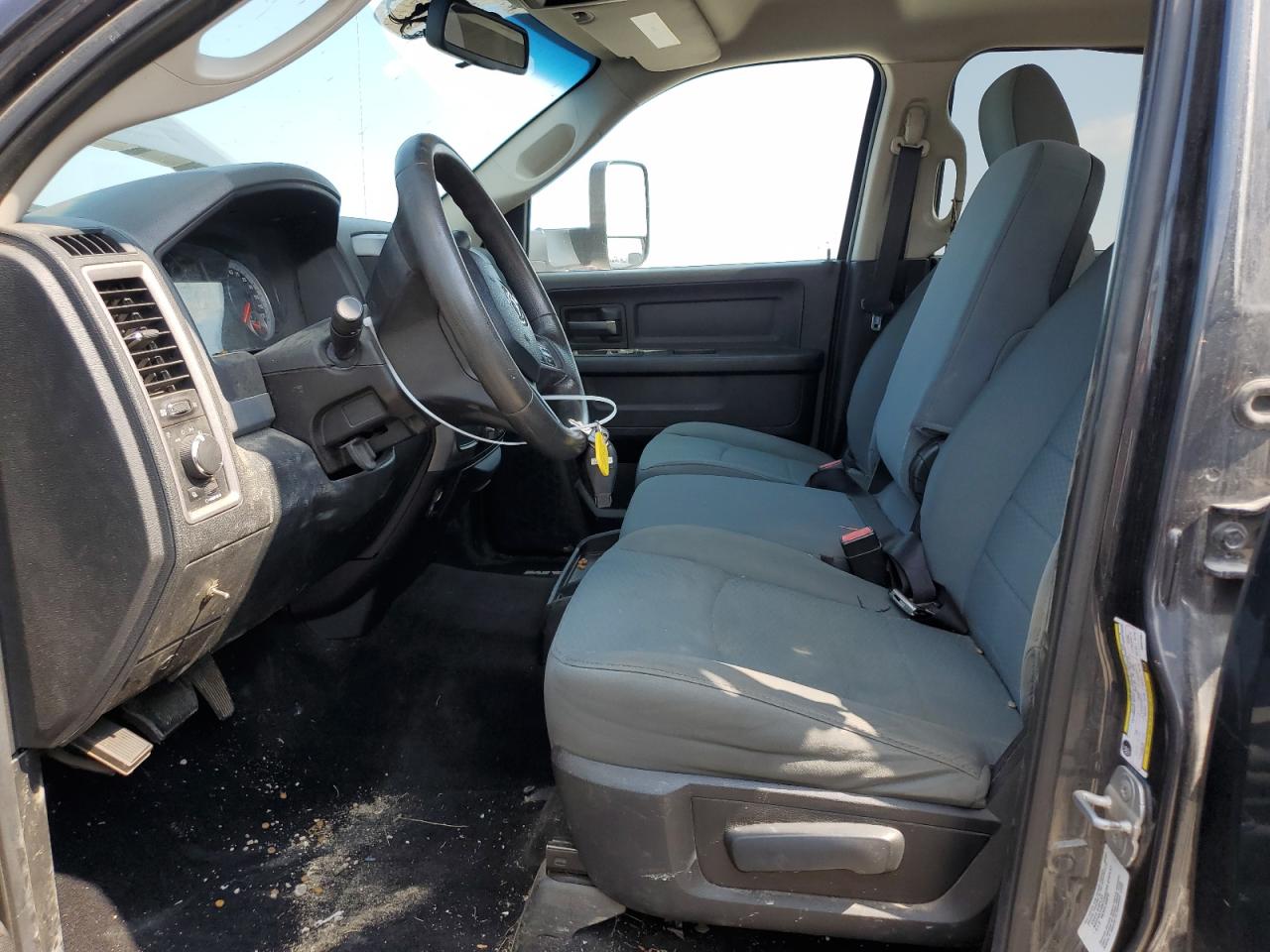 2014 RAM 3500 - Image 7