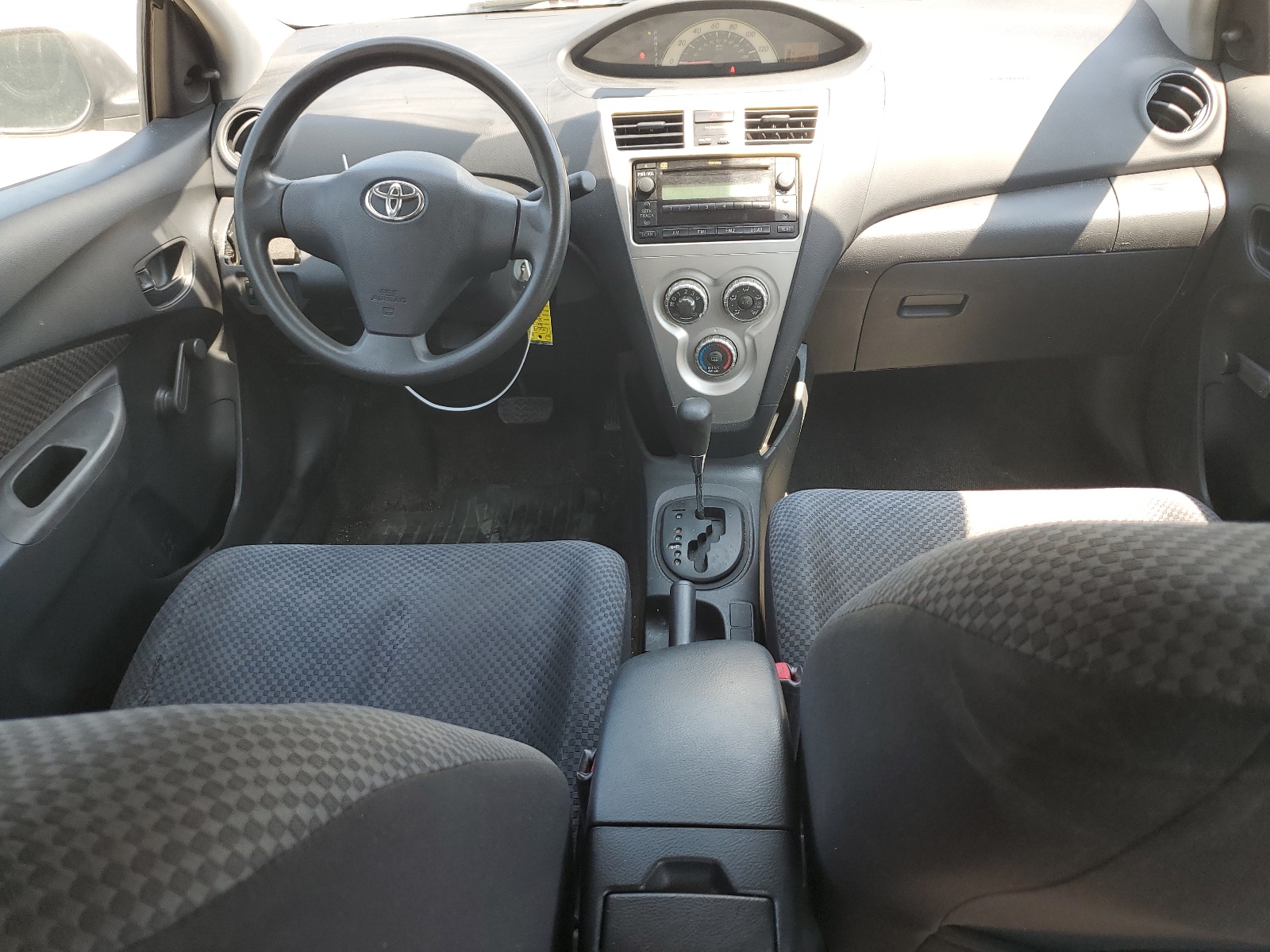 JTDBT923271042301 2007 Toyota Yaris