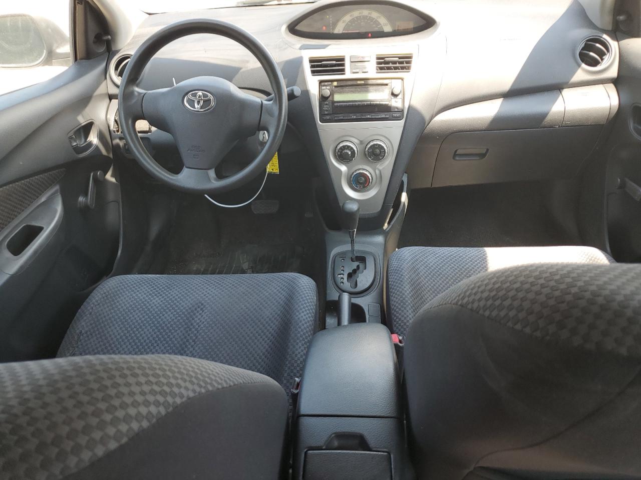 2007 Toyota Yaris VIN: JTDBT923271042301 Lot: 66970234