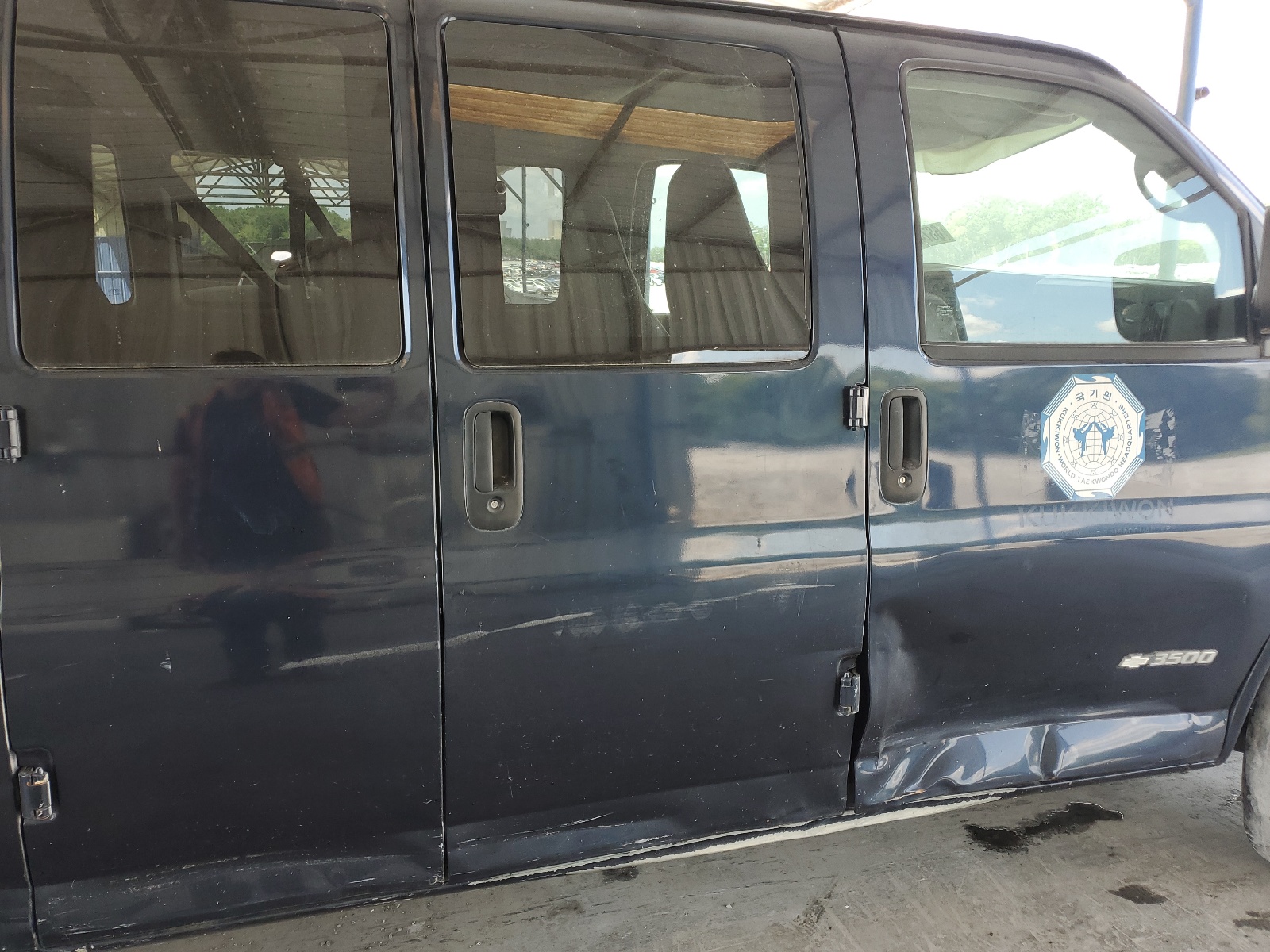 1GAHG39UX61273531 2006 Chevrolet Express G3500