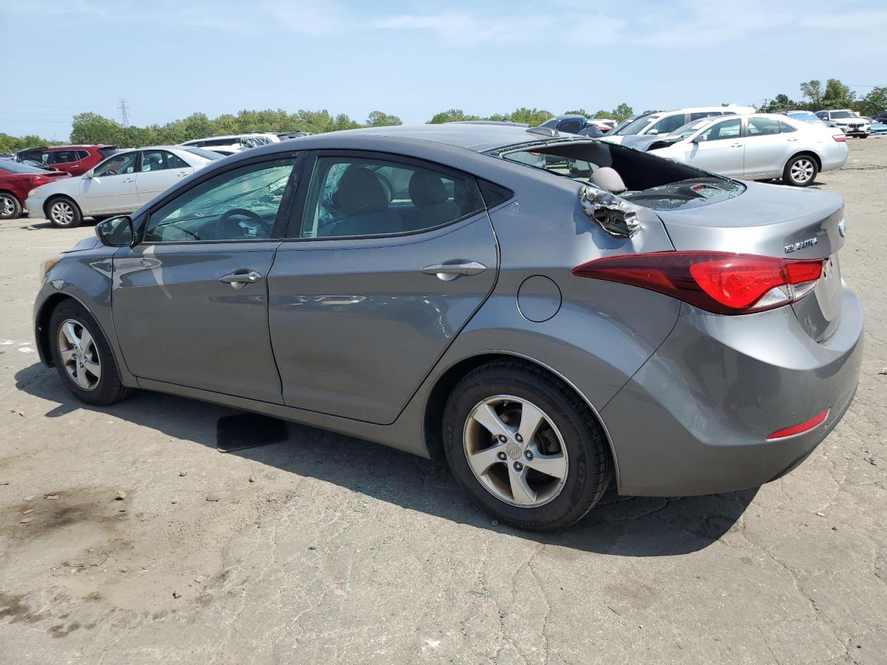 2014 Hyundai Elantra - Image 2