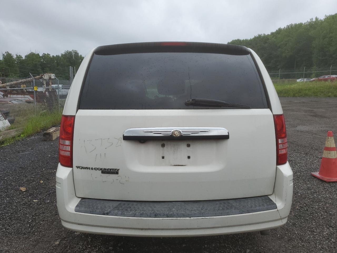 2008 Chrysler Town & Country Touring VIN: 2A8HR54P38R840636 Lot: 66679604