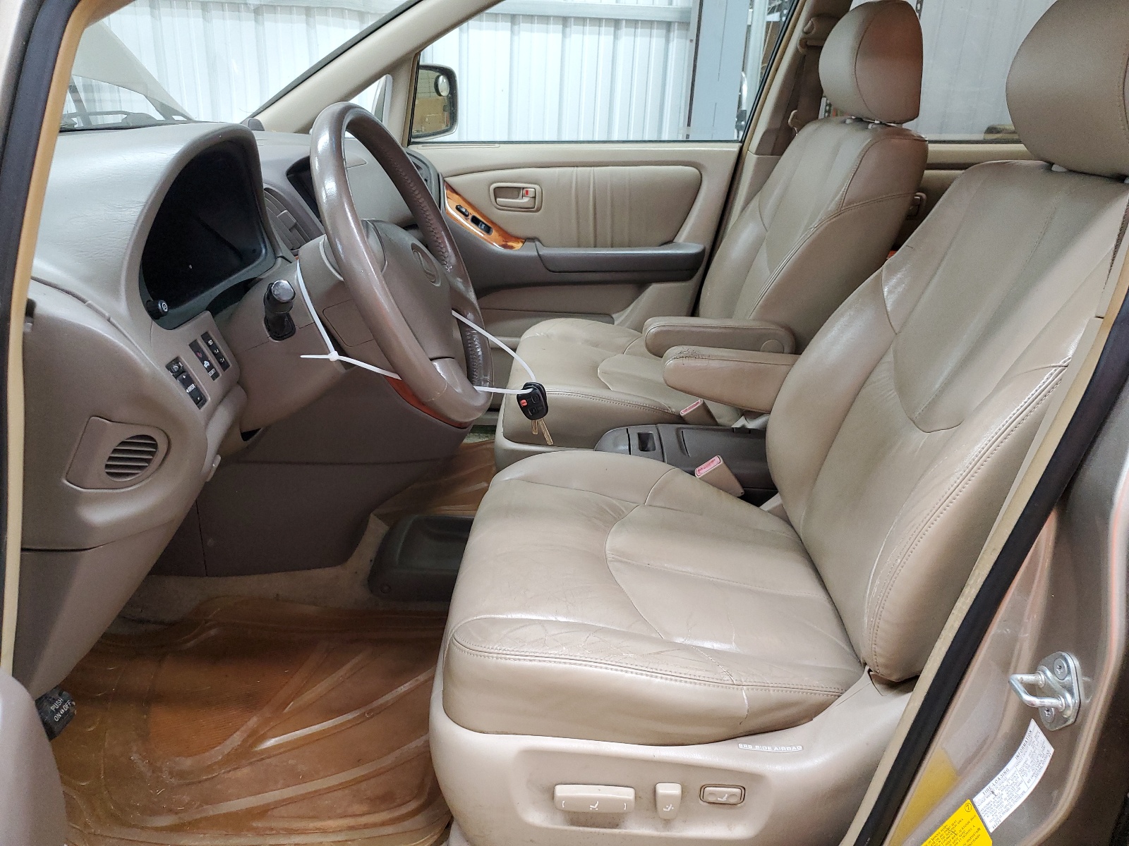 JT6HF10U9Y0147737 2000 Lexus Rx 300