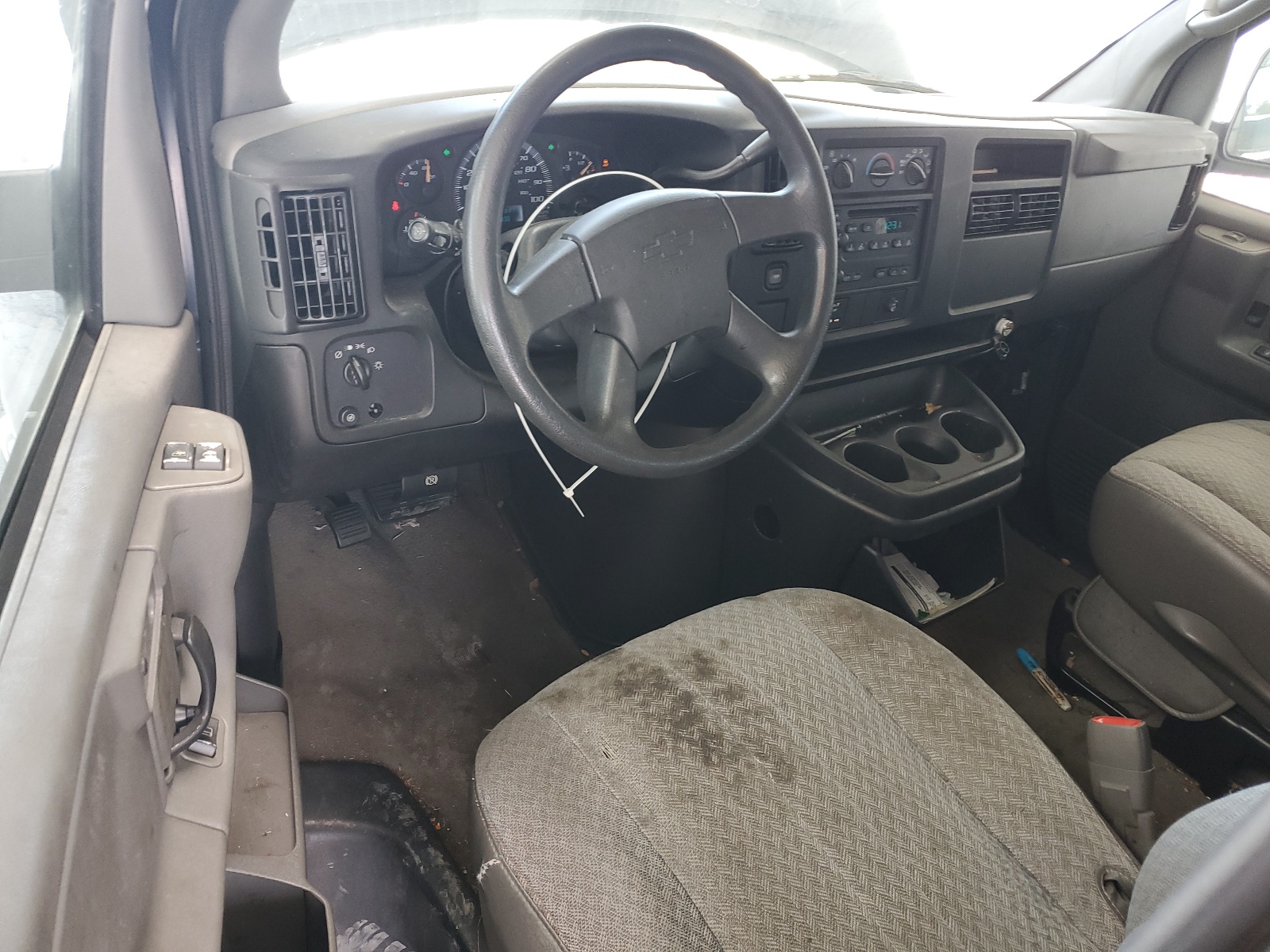 1GAHG39UX61273531 2006 Chevrolet Express G3500