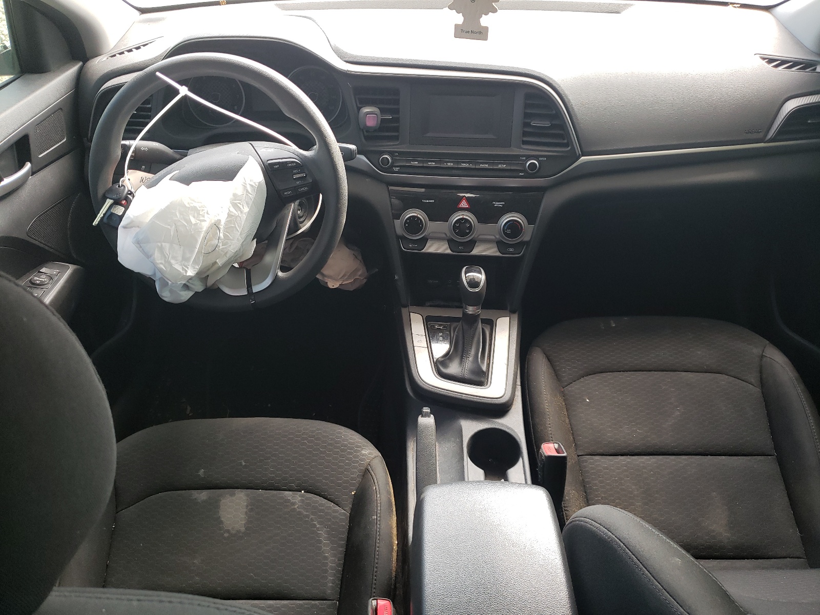 5NPD74LF7KH490625 2019 Hyundai Elantra Se