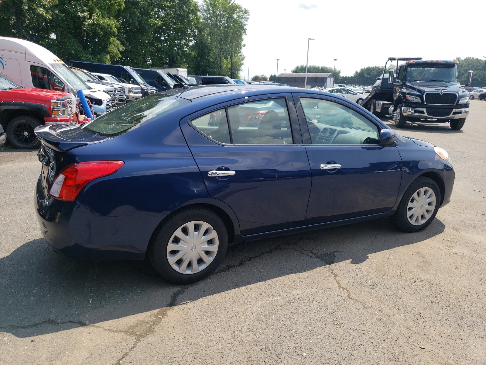 2014 Nissan Versa S vin: 3N1CN7AP4EL841528